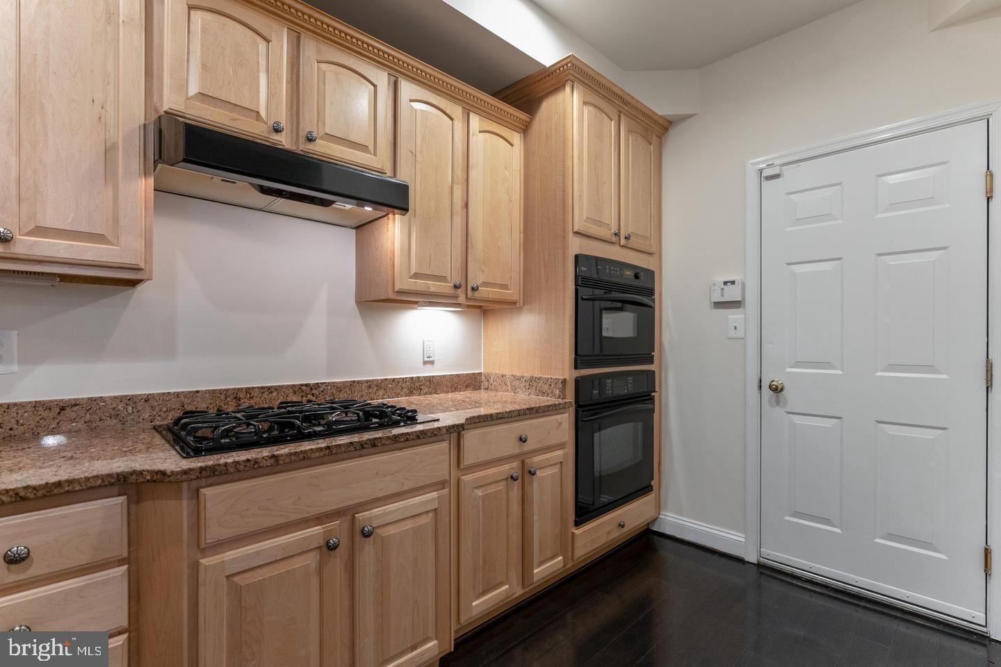 GROVETON WOODS - Residential Lease