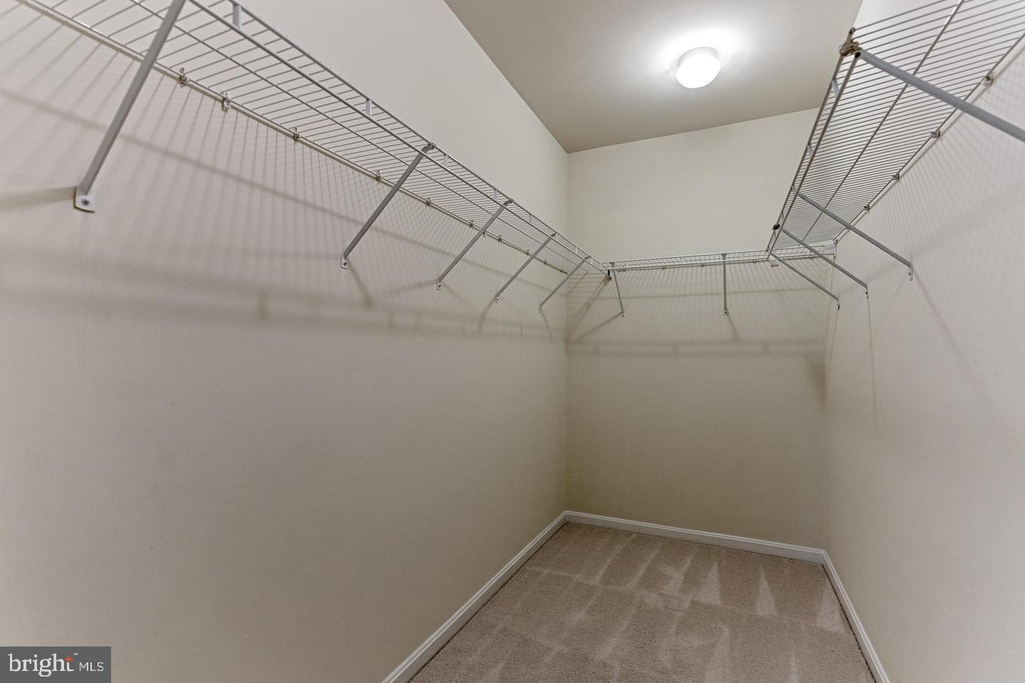 GROVETON WOODS - Residential Lease