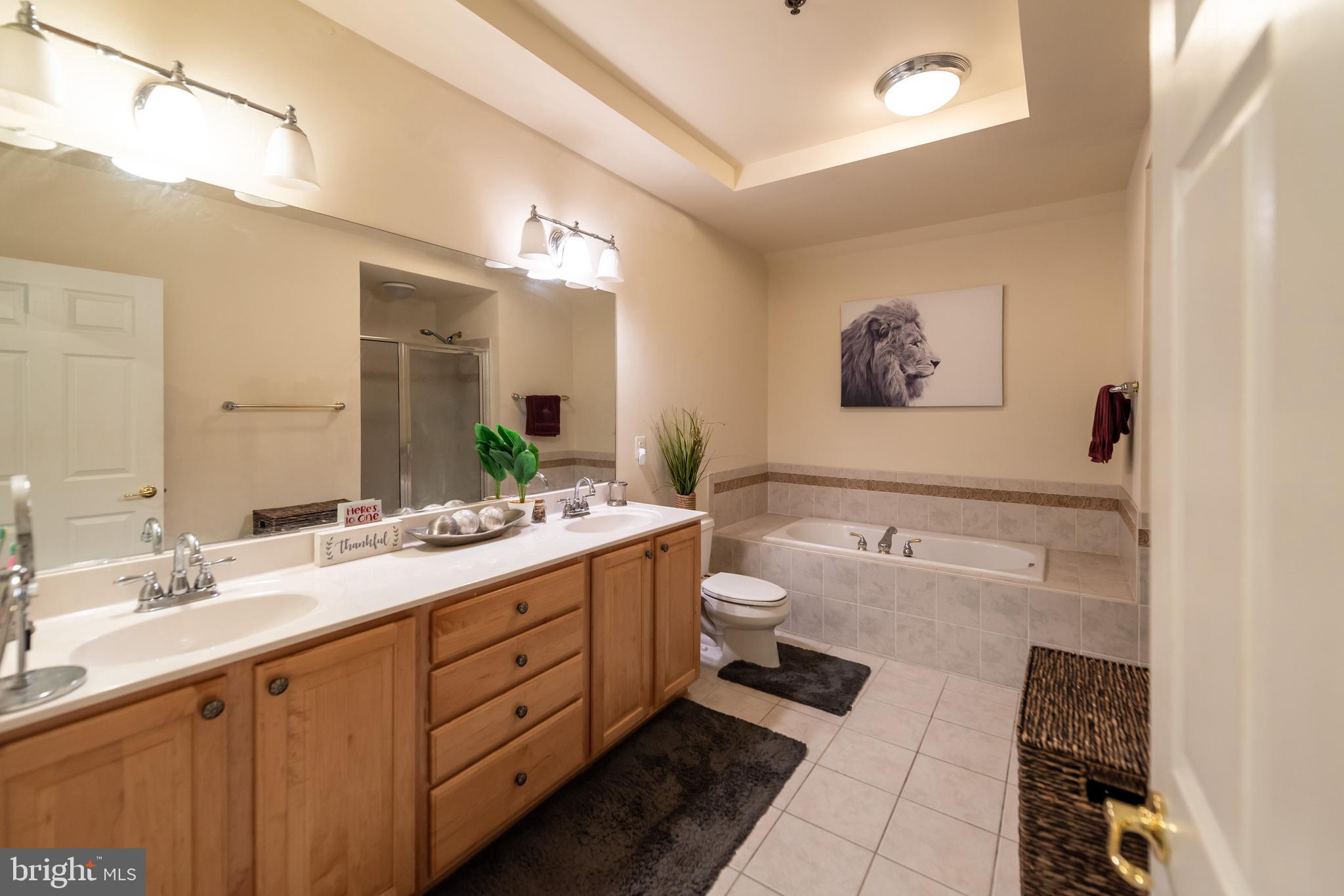 GROVETON WOODS - Residential Lease