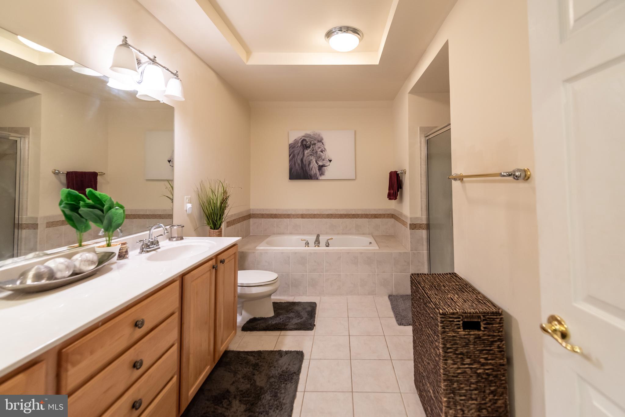 GROVETON WOODS - Residential Lease