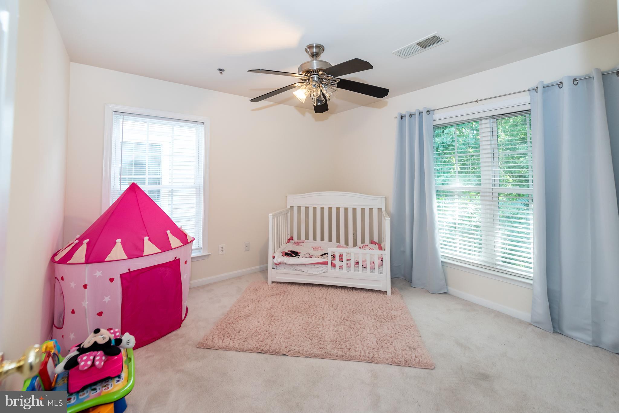 GROVETON WOODS - Residential Lease