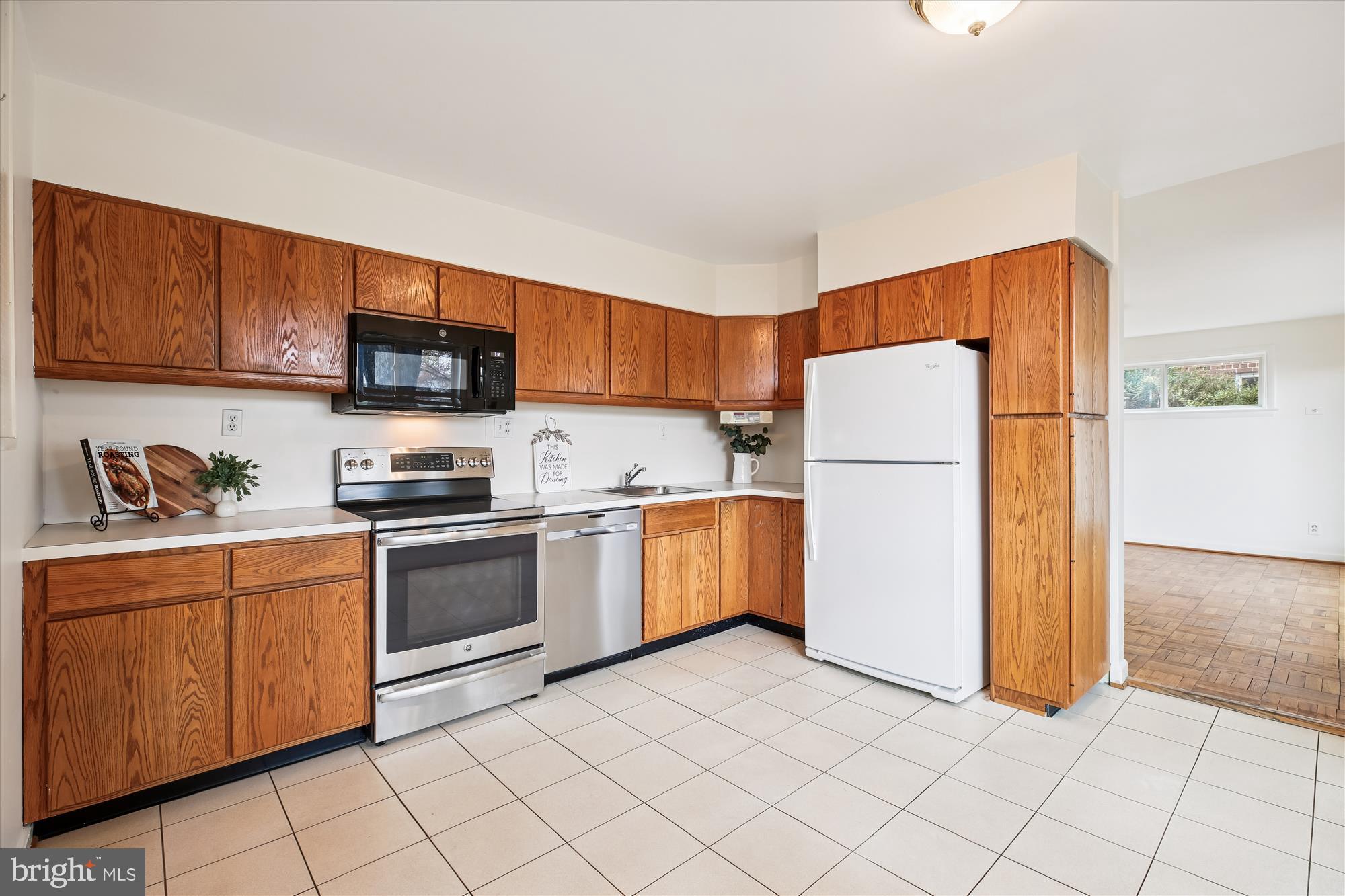 CONNECTICUT AVENUE ESTATES - Residential