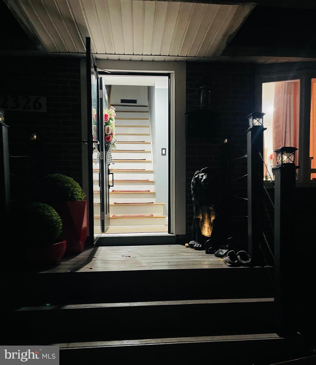 ARMSTRONG MANOR - Residential Lease