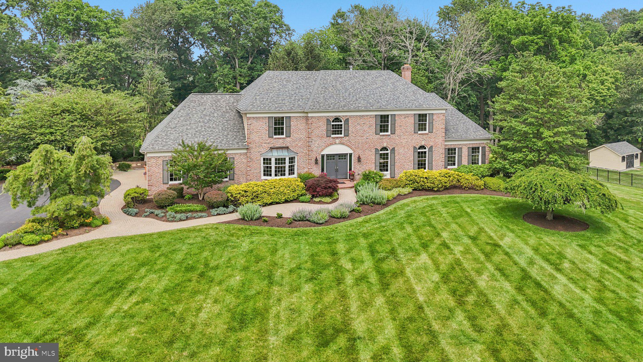 THORNBURY KNOLL - Residential