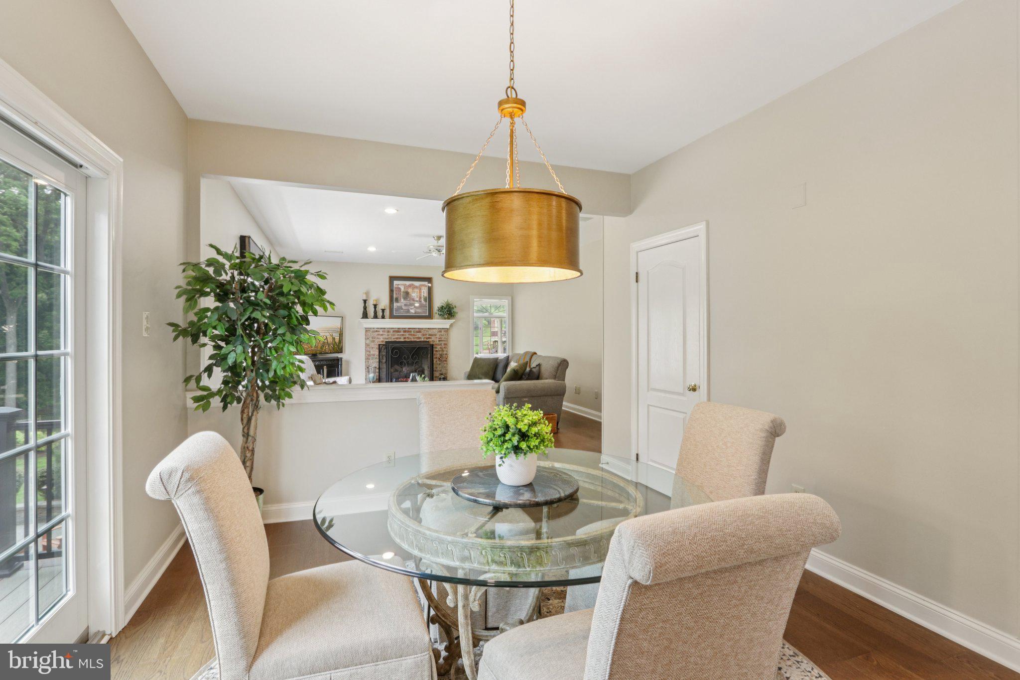 THORNBURY KNOLL - Residential