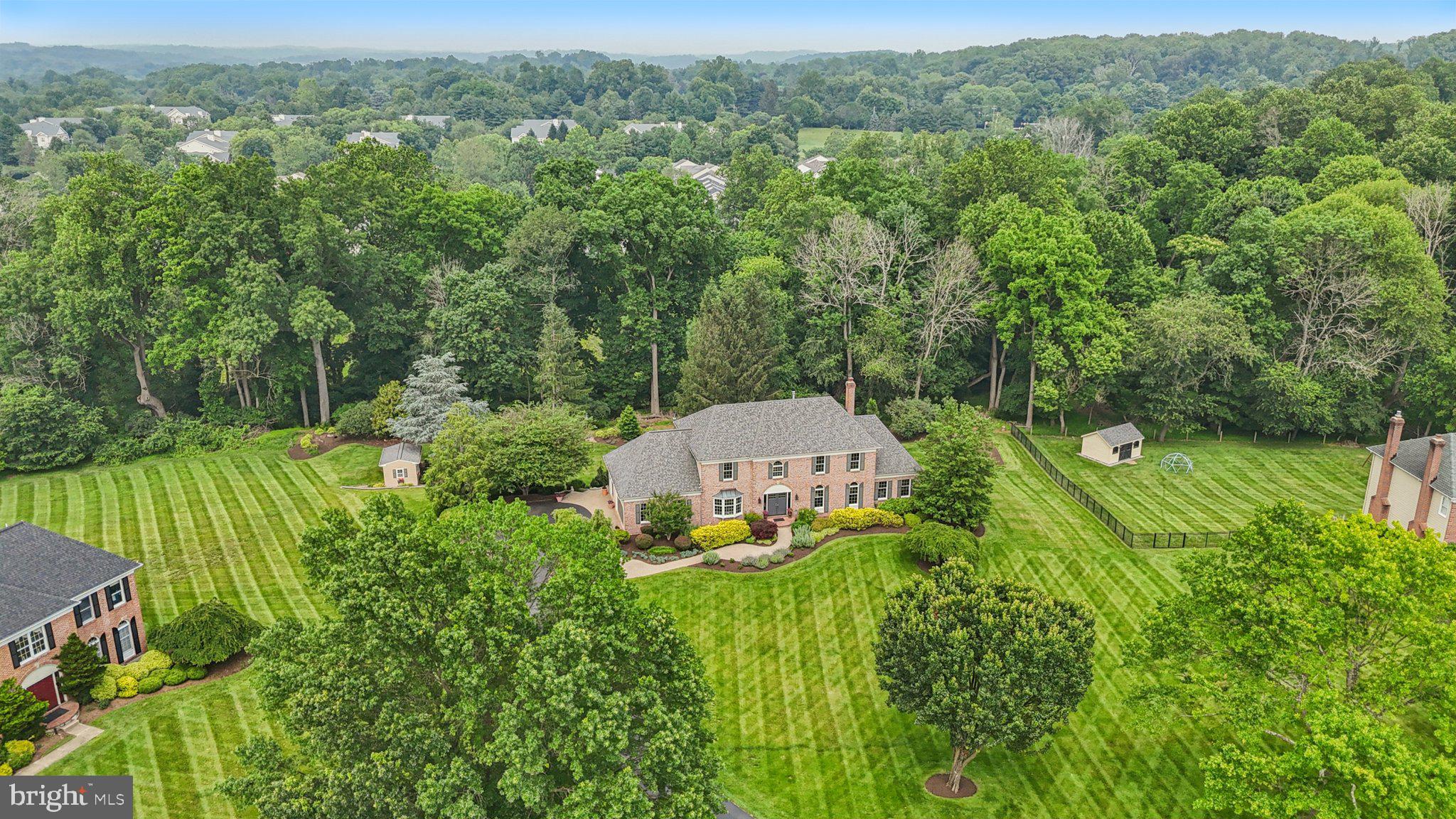 THORNBURY KNOLL - Residential