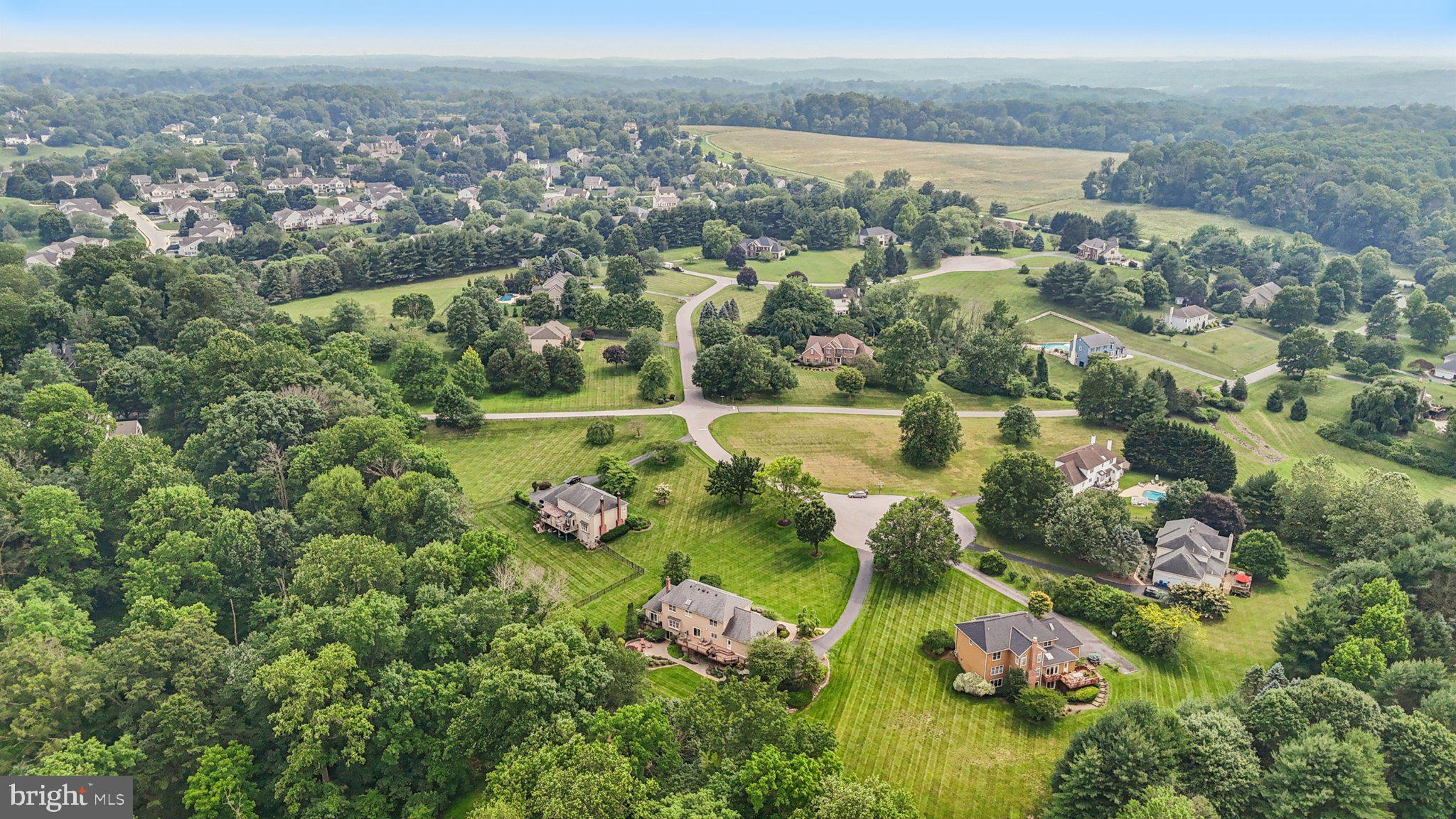 THORNBURY KNOLL - Residential