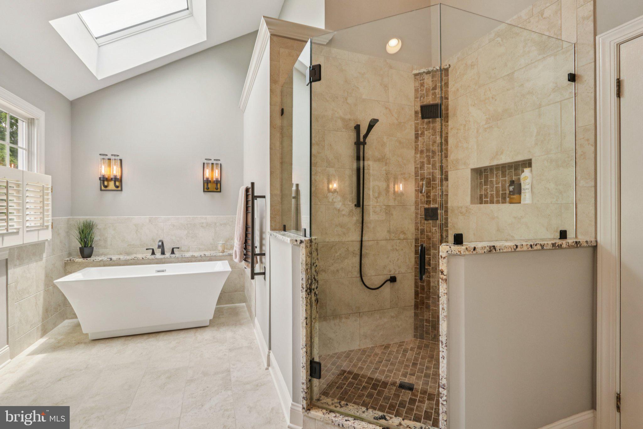 THORNBURY KNOLL - Residential