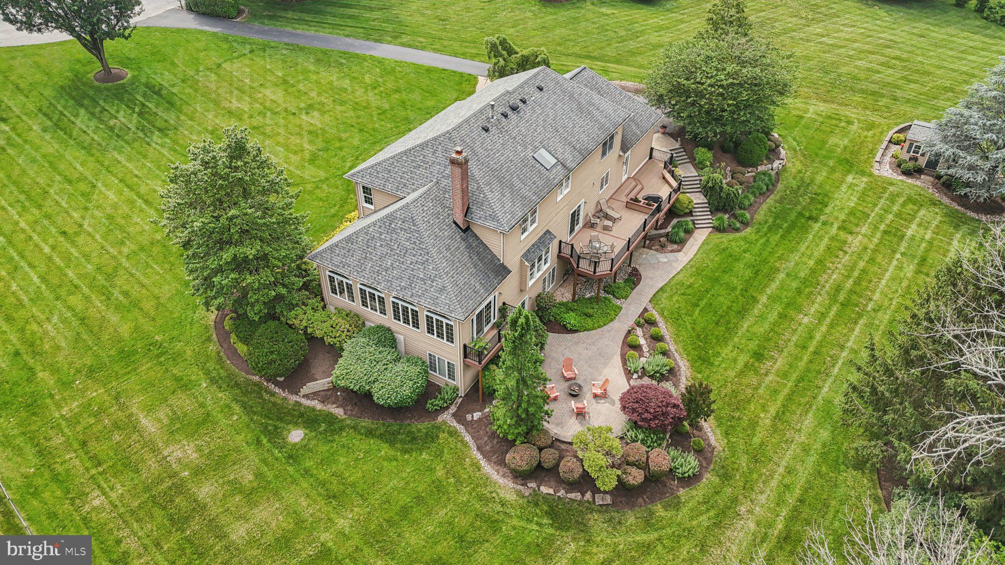 THORNBURY KNOLL - Residential