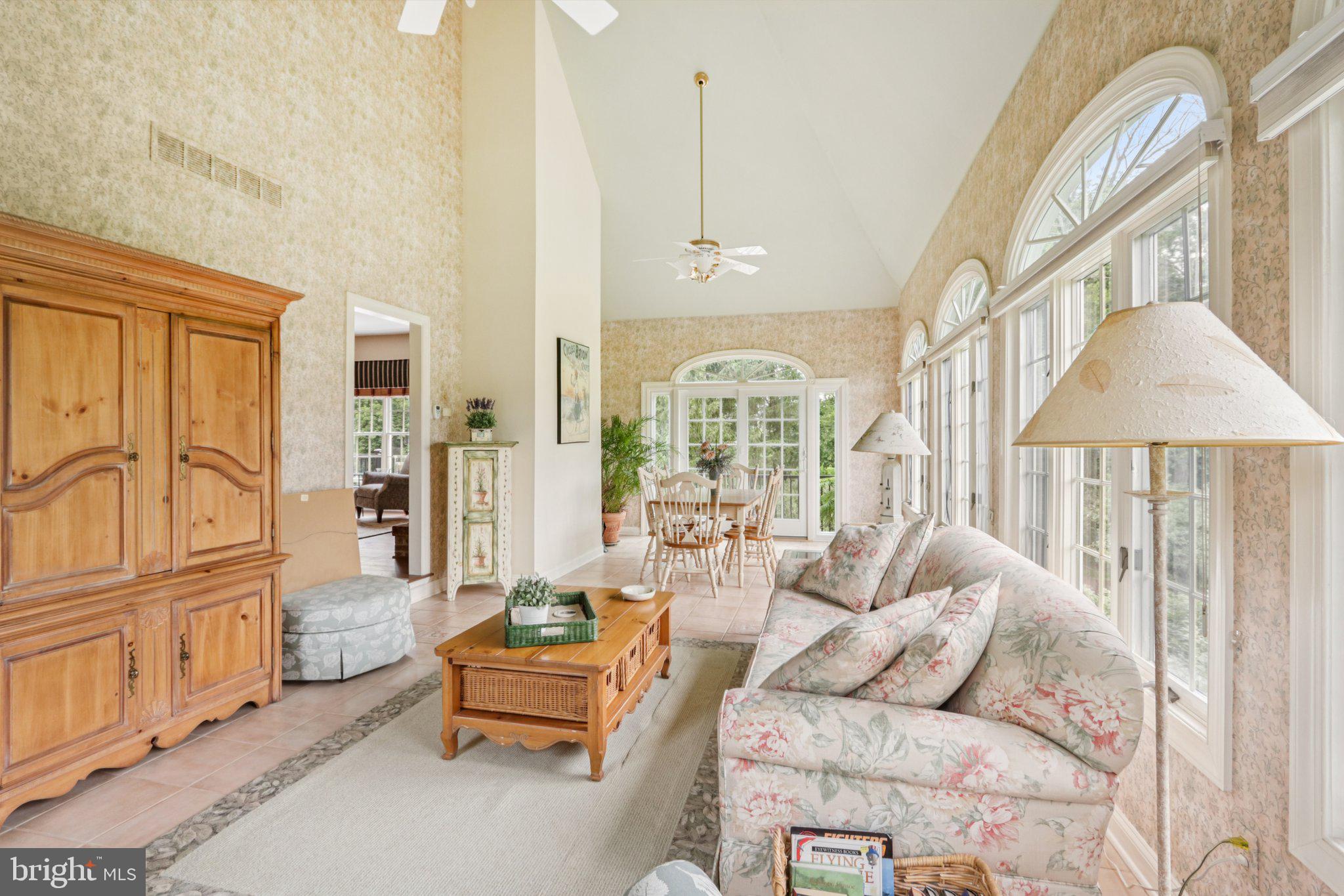 THORNBURY KNOLL - Residential