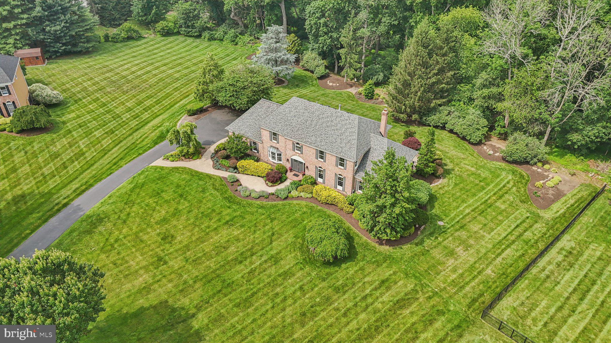 THORNBURY KNOLL - Residential