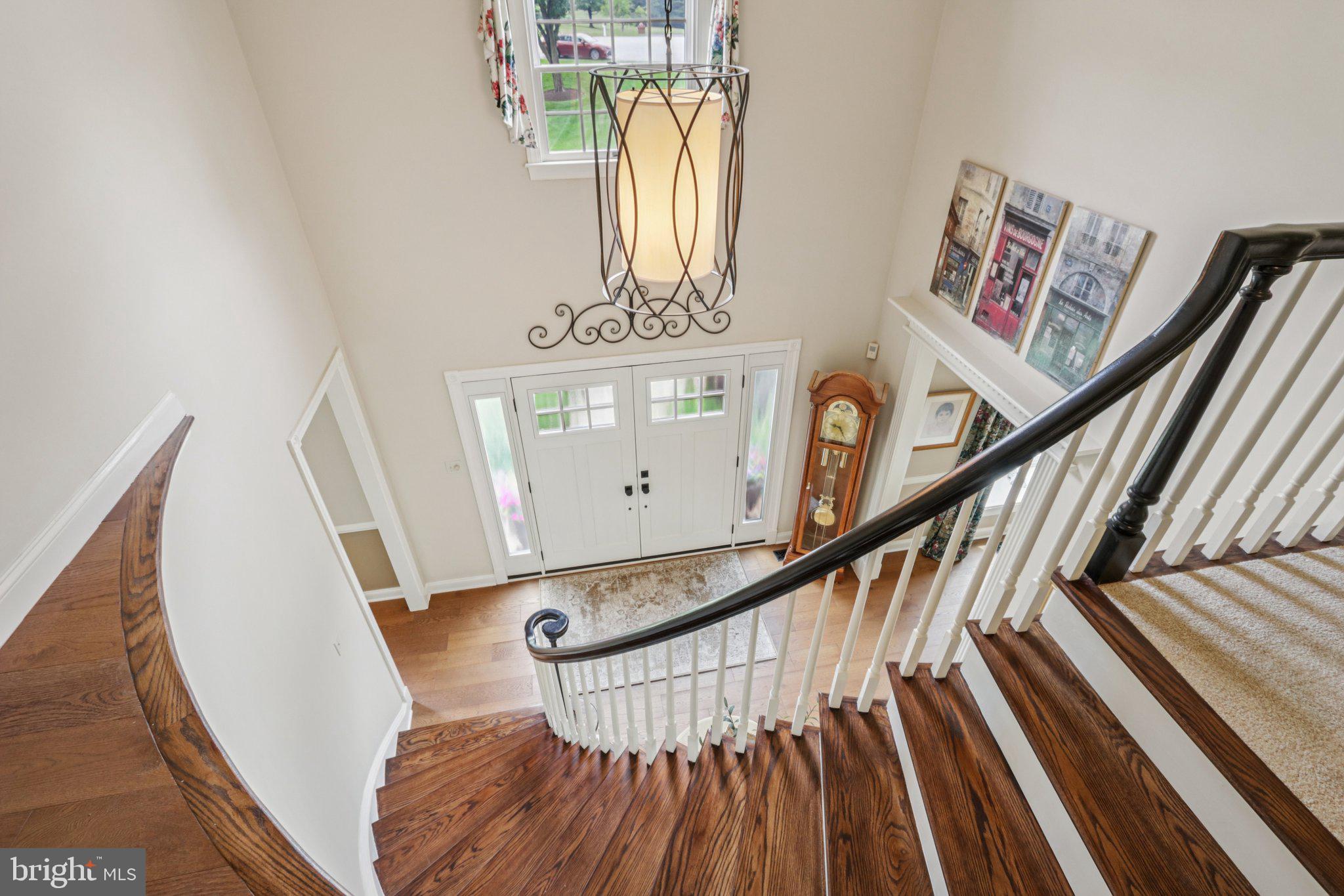 THORNBURY KNOLL - Residential