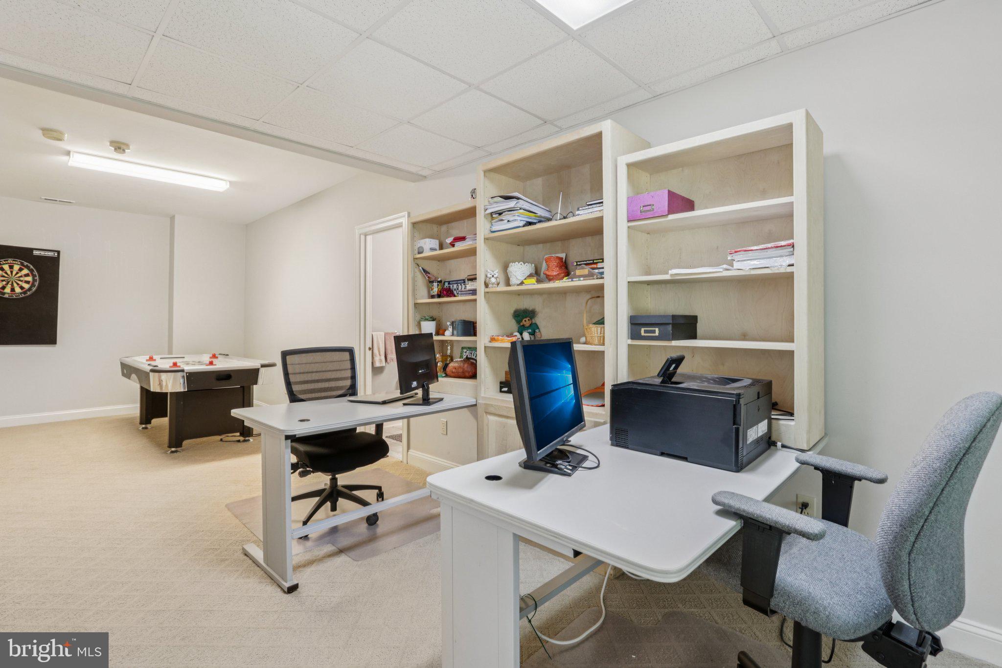 THORNBURY KNOLL - Residential