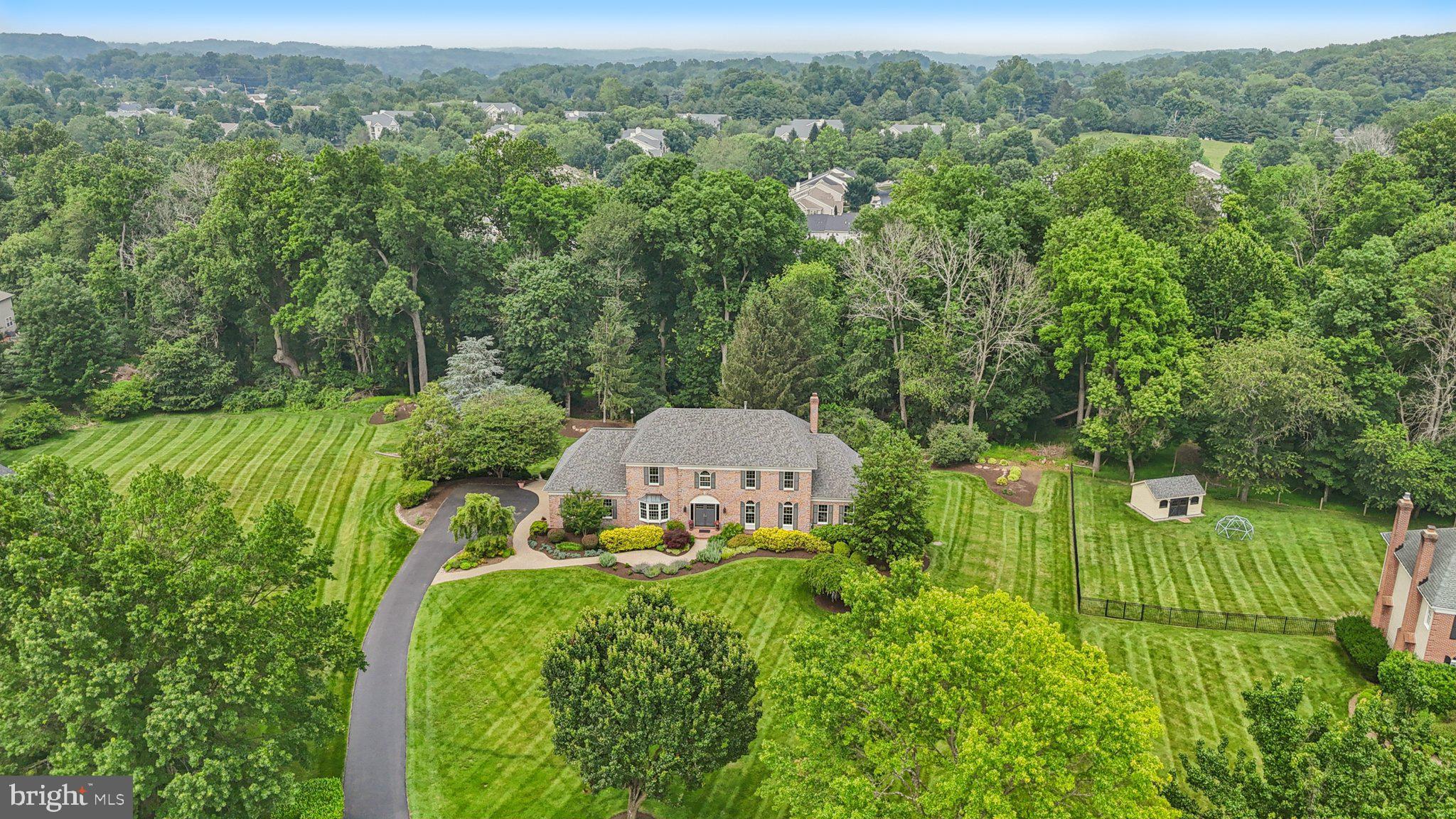 THORNBURY KNOLL - Residential