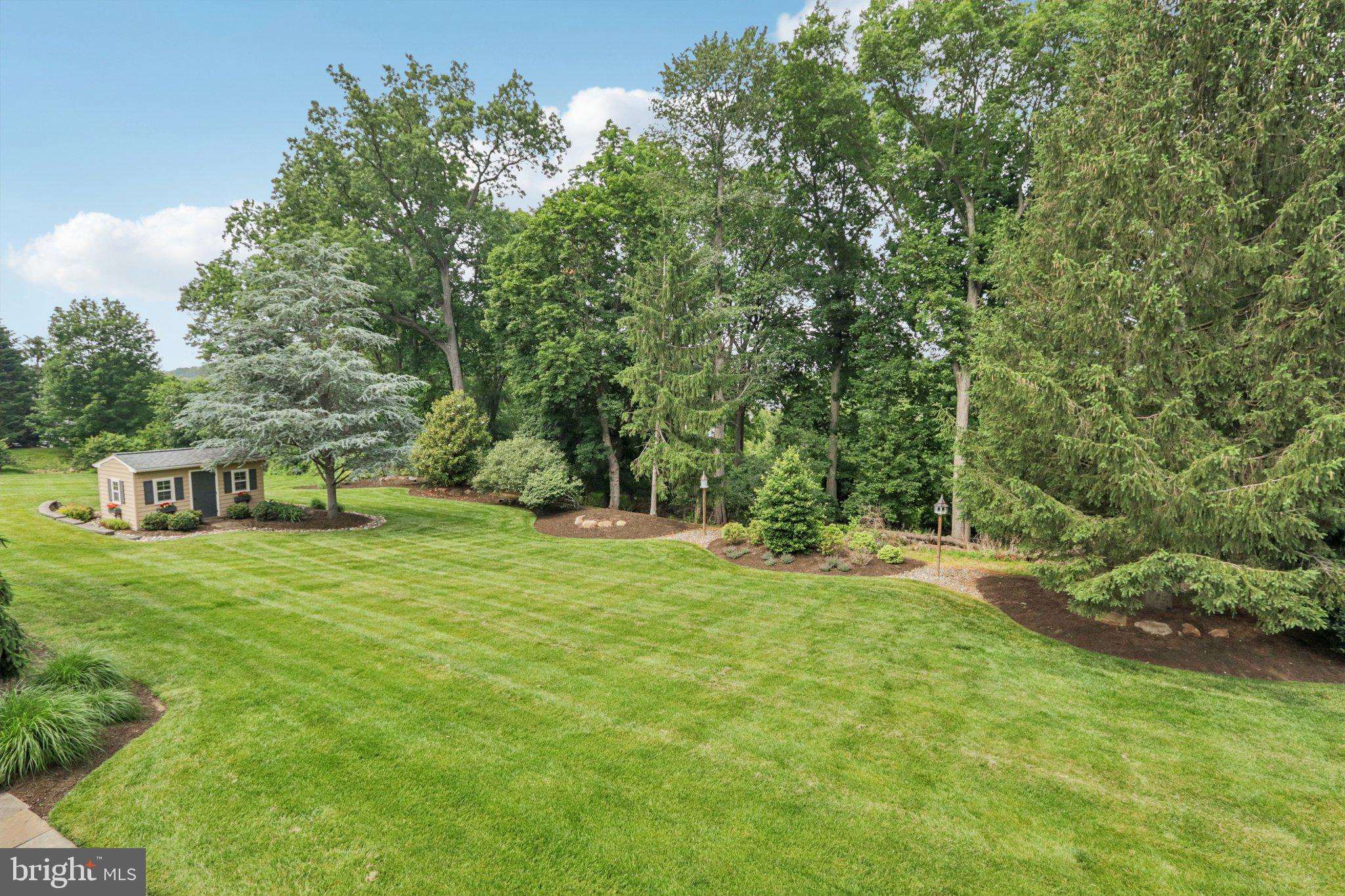 THORNBURY KNOLL - Residential