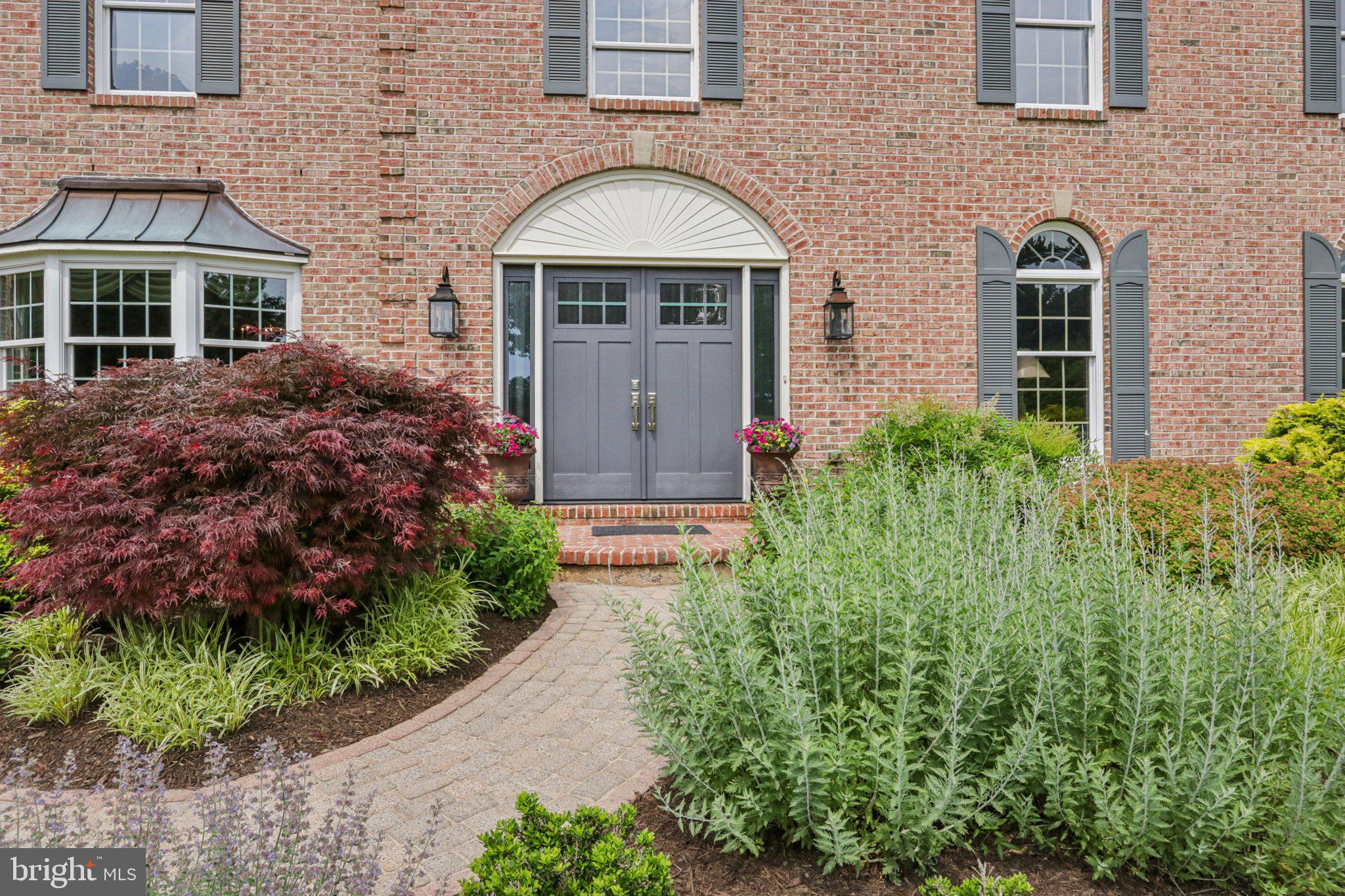 THORNBURY KNOLL - Residential