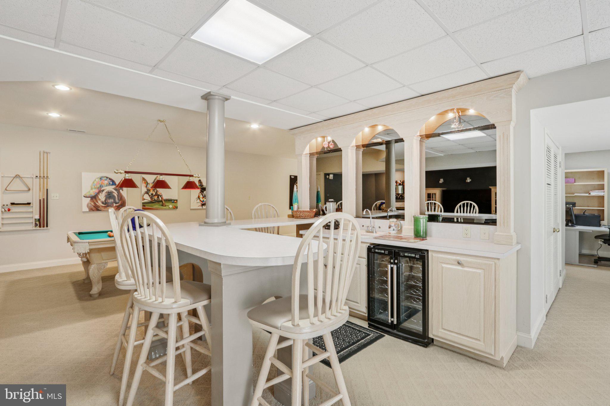 THORNBURY KNOLL - Residential