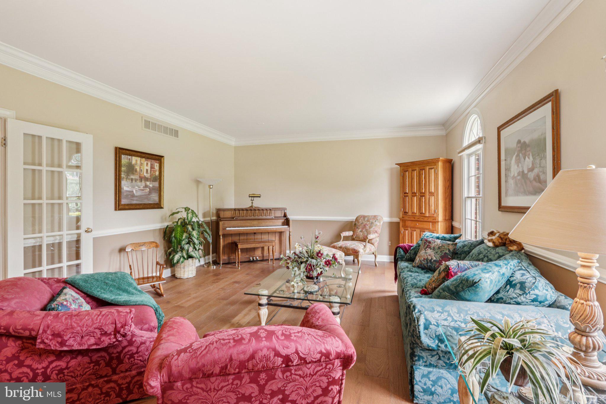 THORNBURY KNOLL - Residential