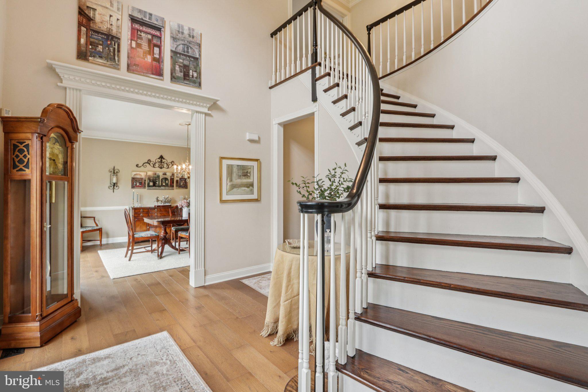 THORNBURY KNOLL - Residential