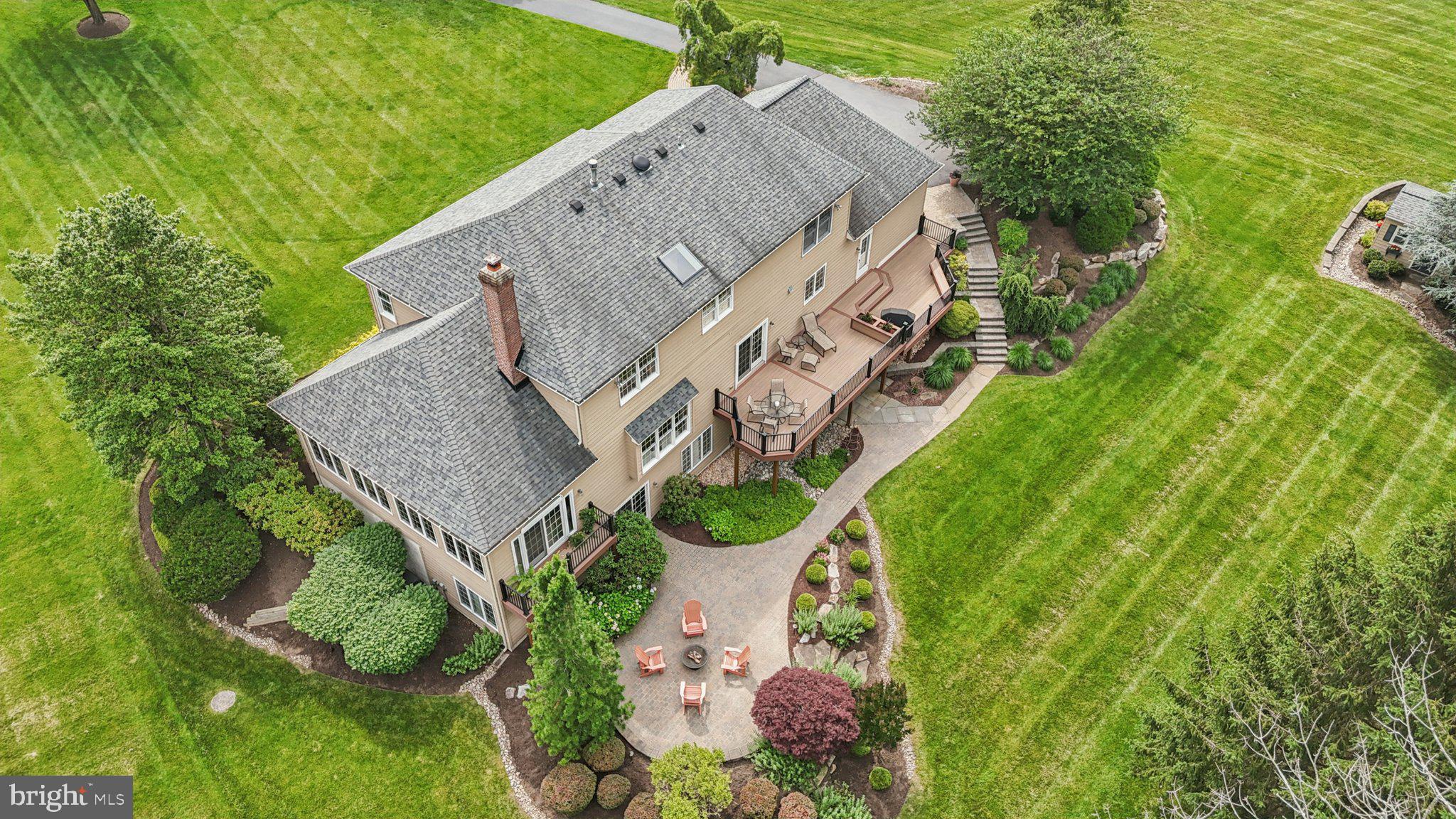 THORNBURY KNOLL - Residential