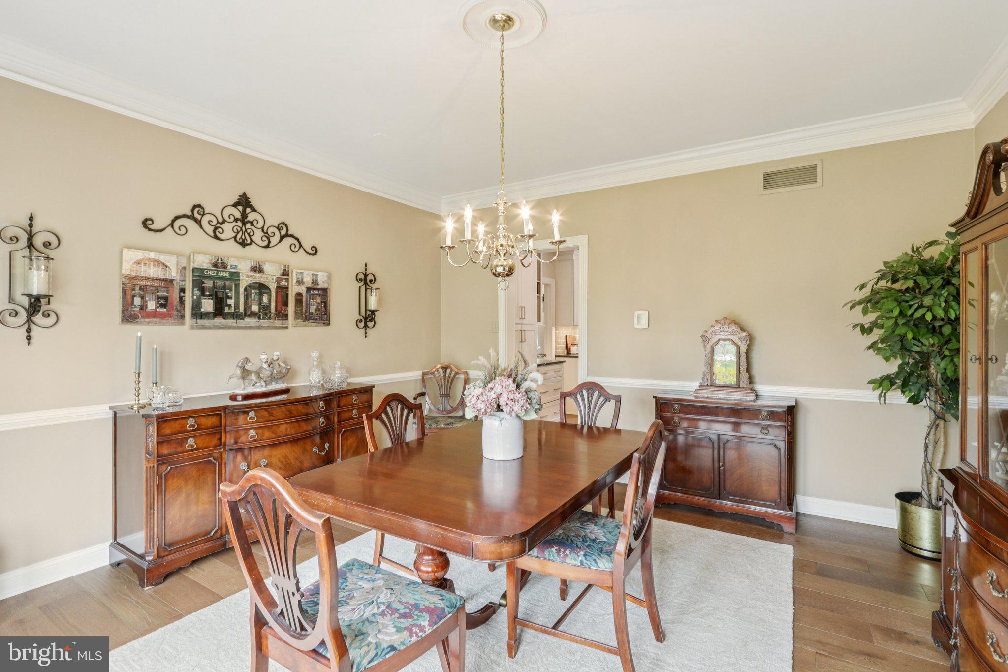 THORNBURY KNOLL - Residential