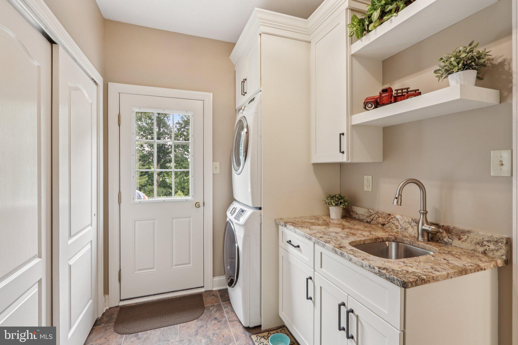 THORNBURY KNOLL - Residential