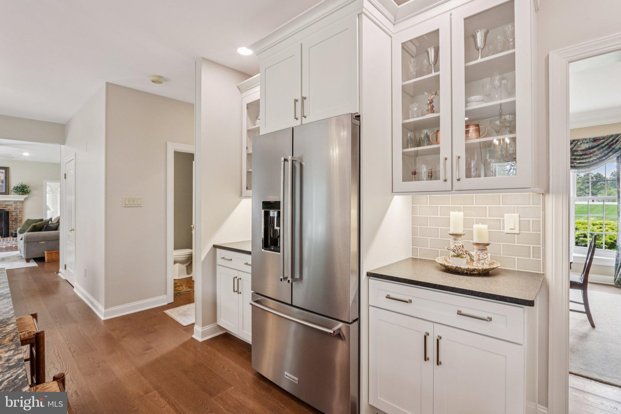 THORNBURY KNOLL - Residential