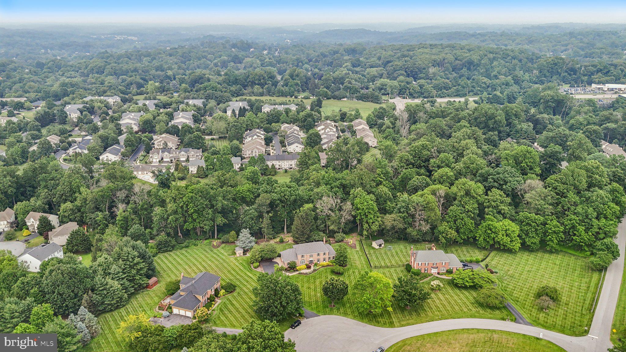 THORNBURY KNOLL - Residential