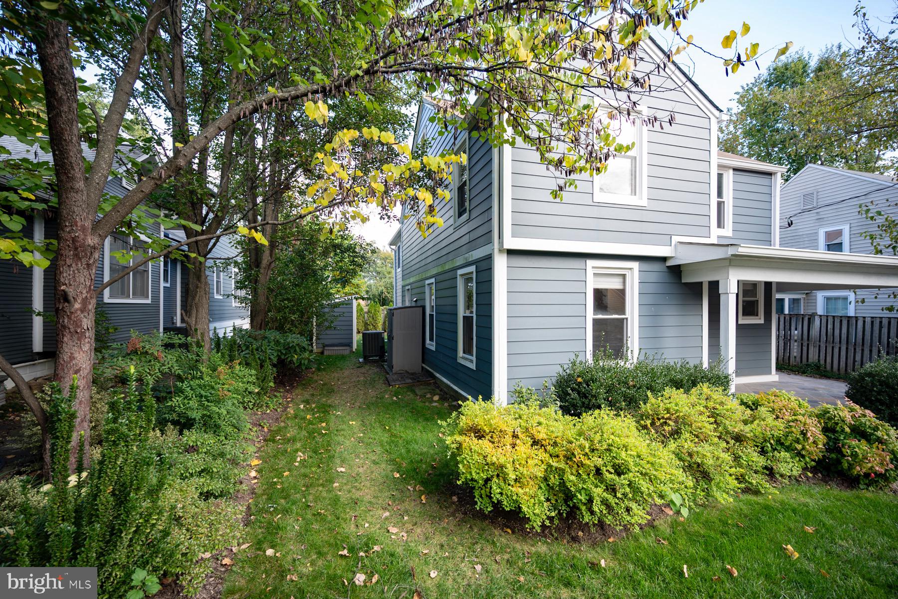 ASHTON HEIGHTS - Residential Lease