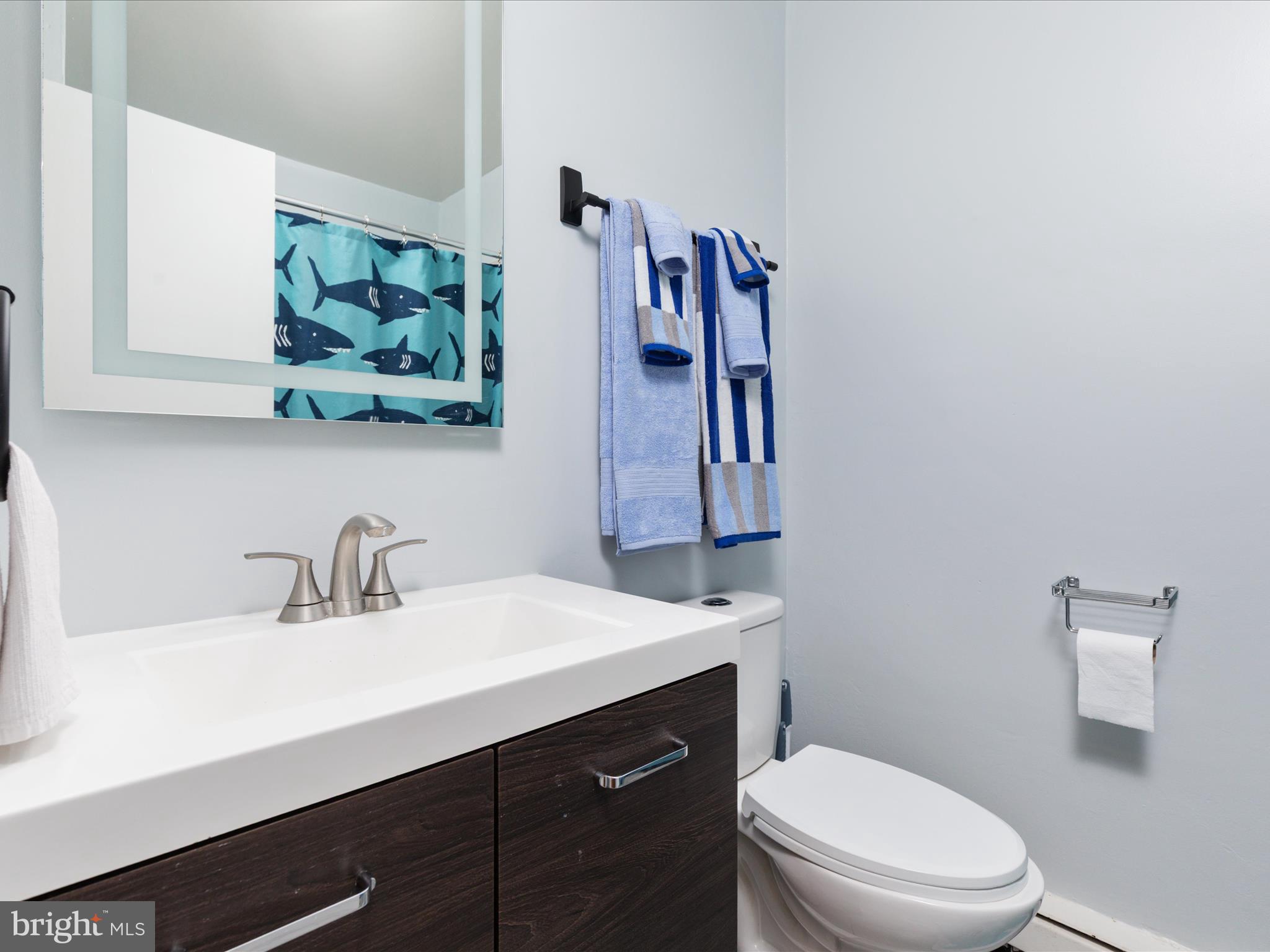 LAKESIDE ESTATES - Residential