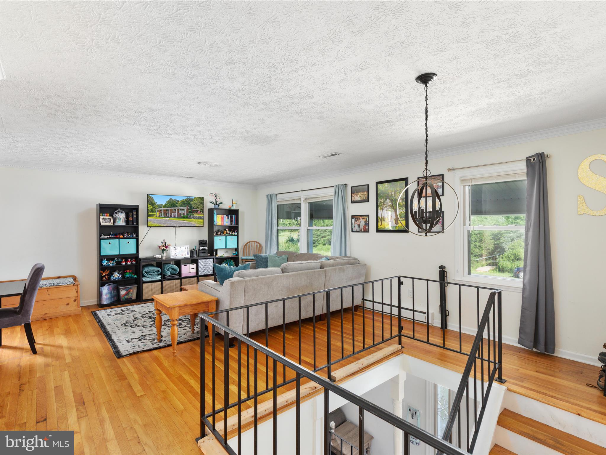 LAKESIDE ESTATES - Residential