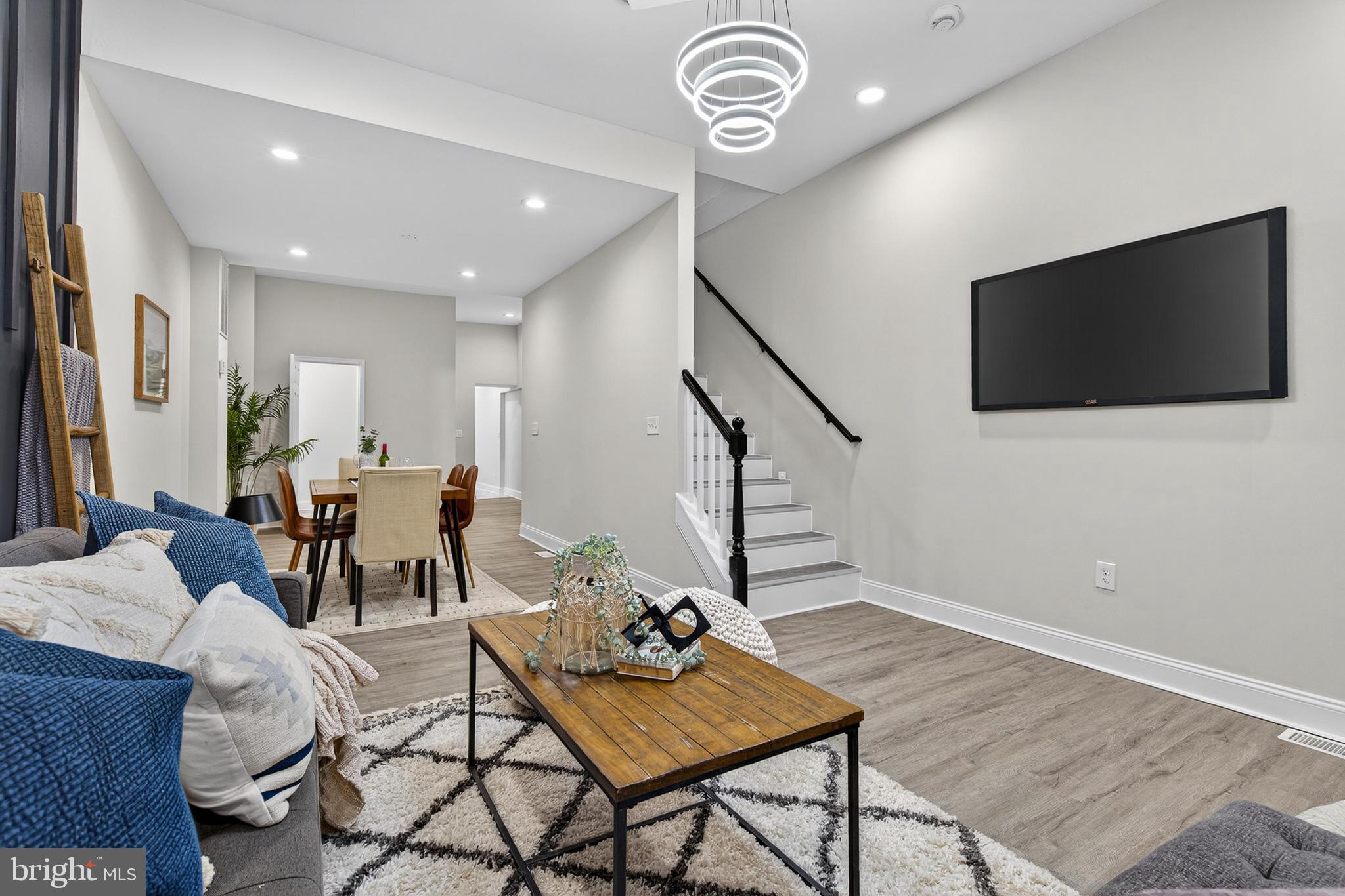 LEXINGTON - Residential