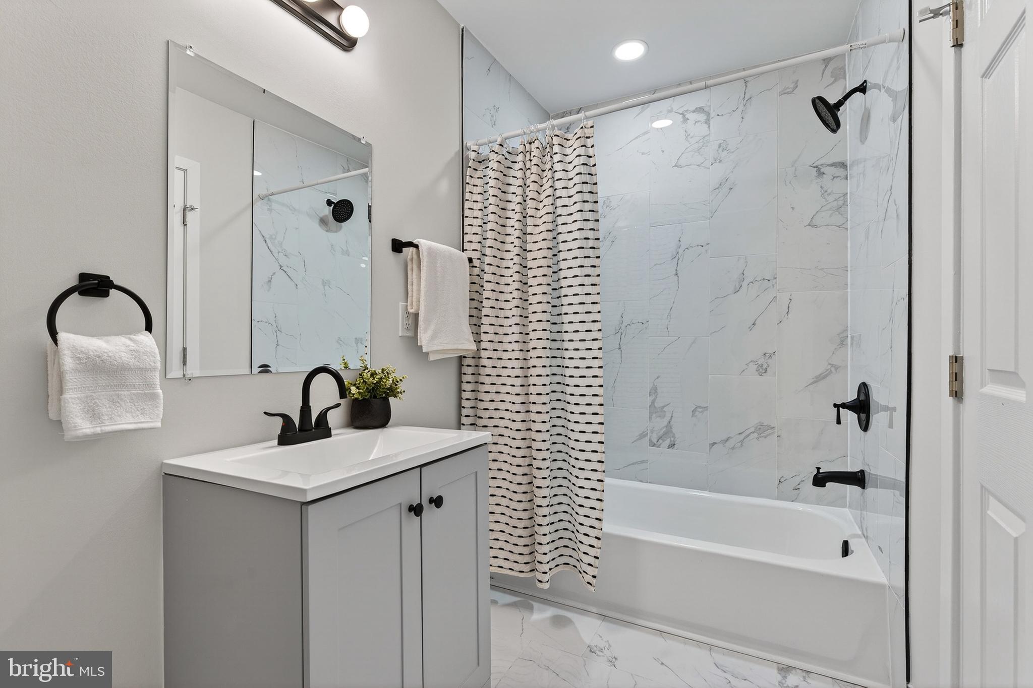 LEXINGTON - Residential