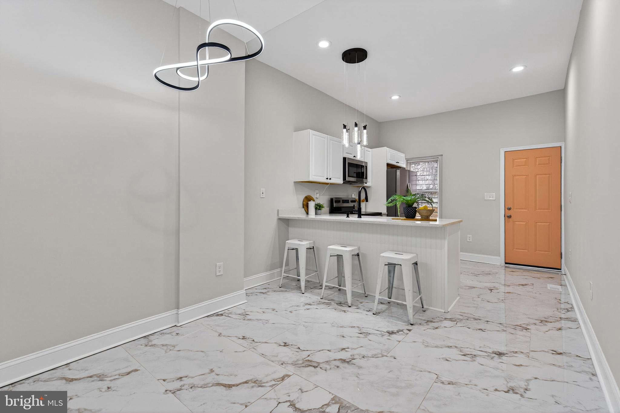 LEXINGTON - Residential