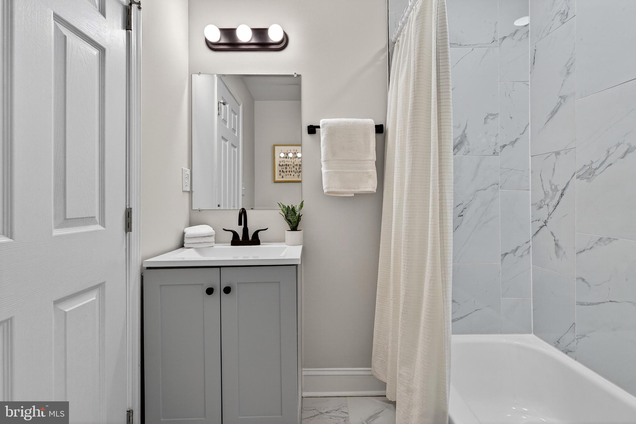 LEXINGTON - Residential