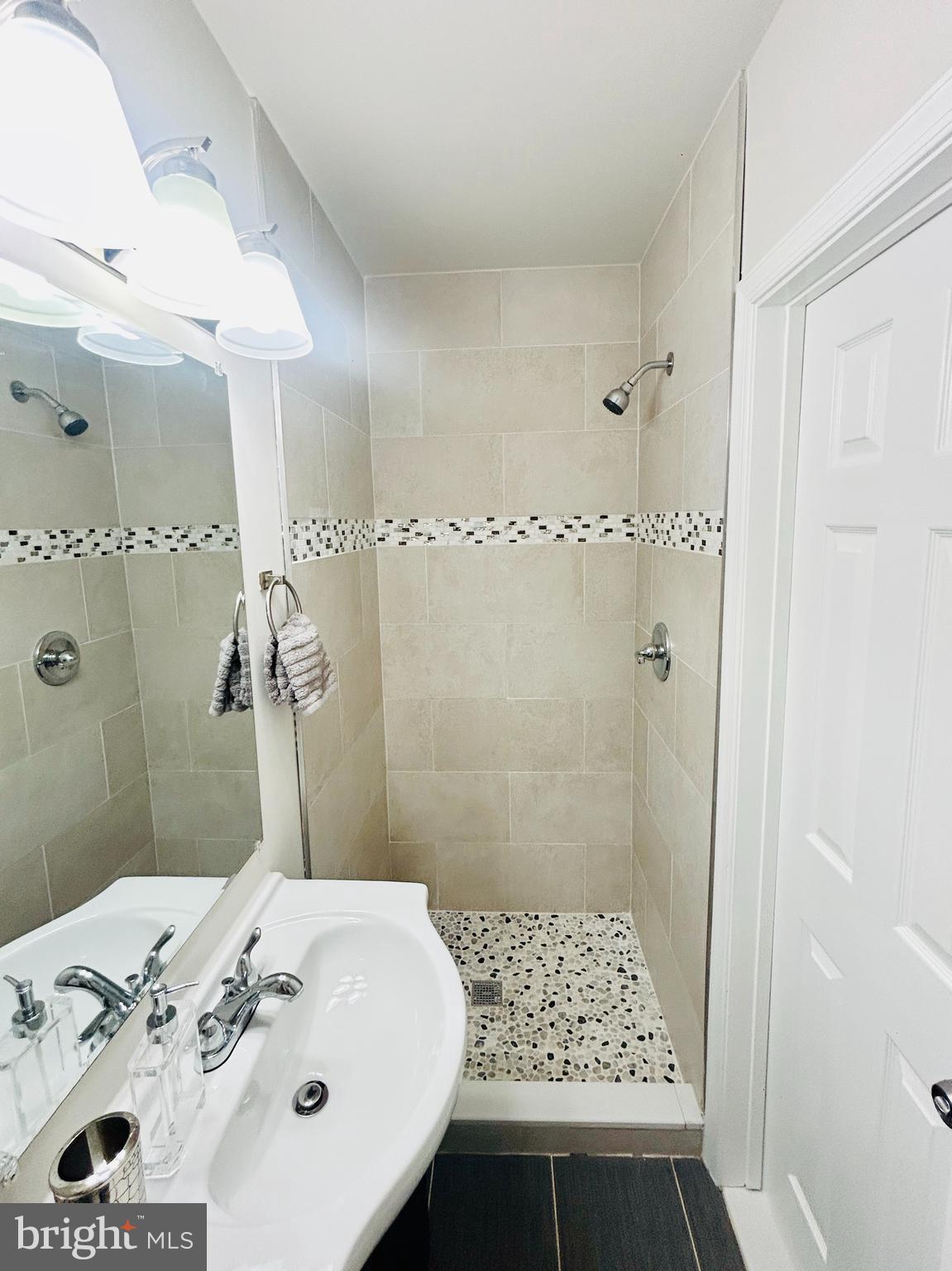 ADELPHI - Residential