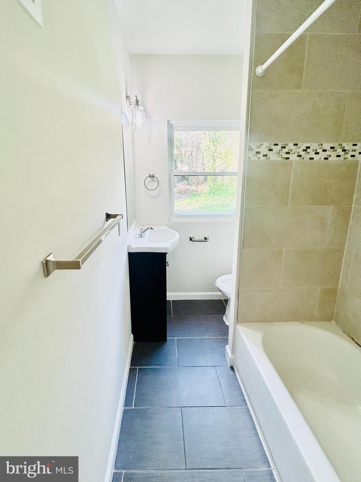 ADELPHI - Residential