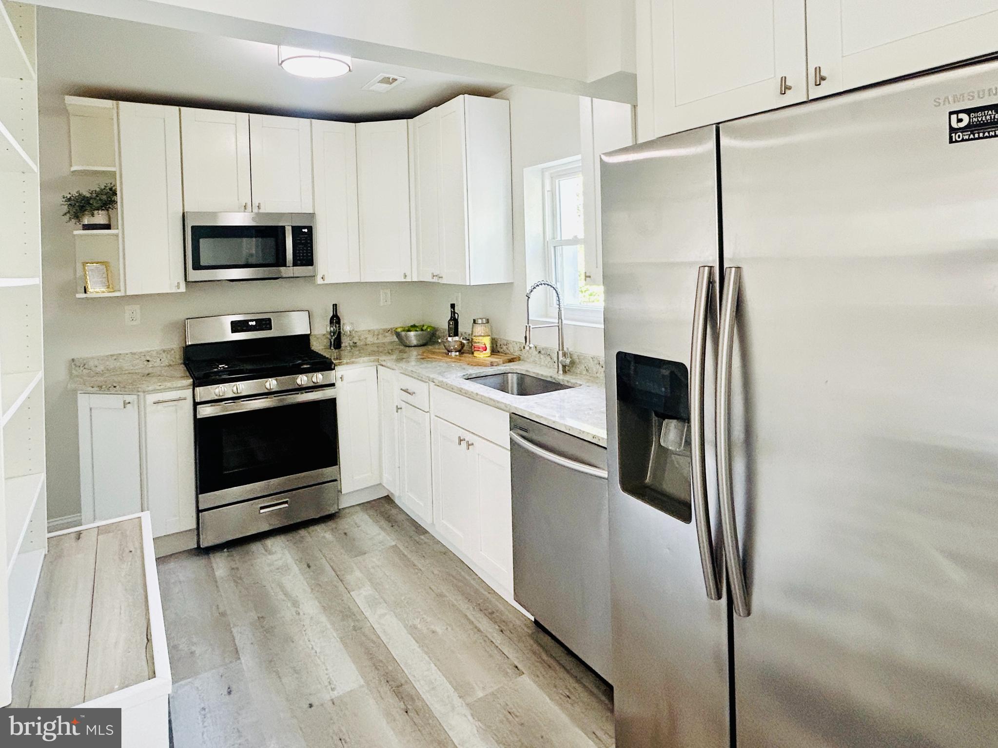 ADELPHI - Residential