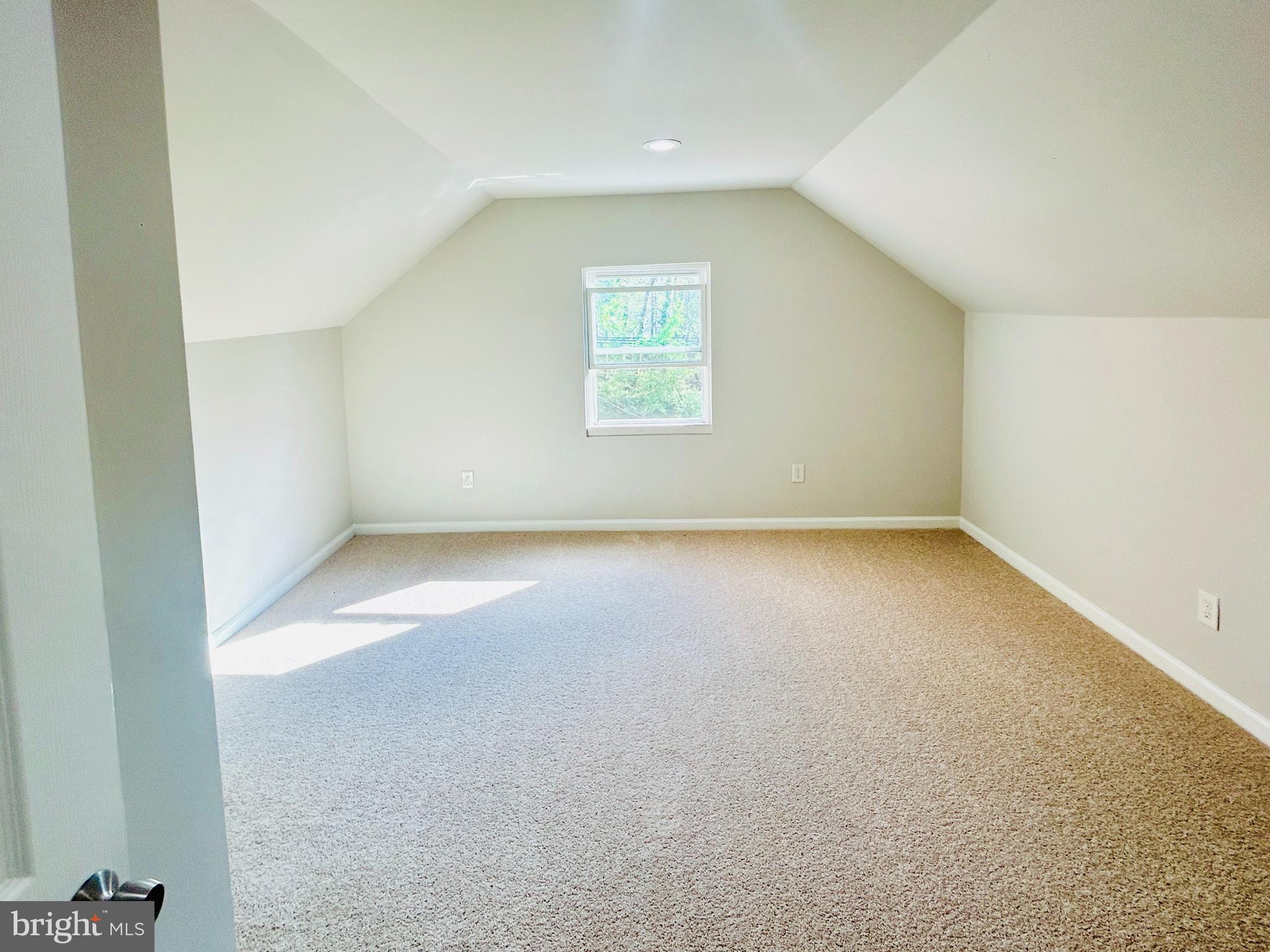 ADELPHI - Residential