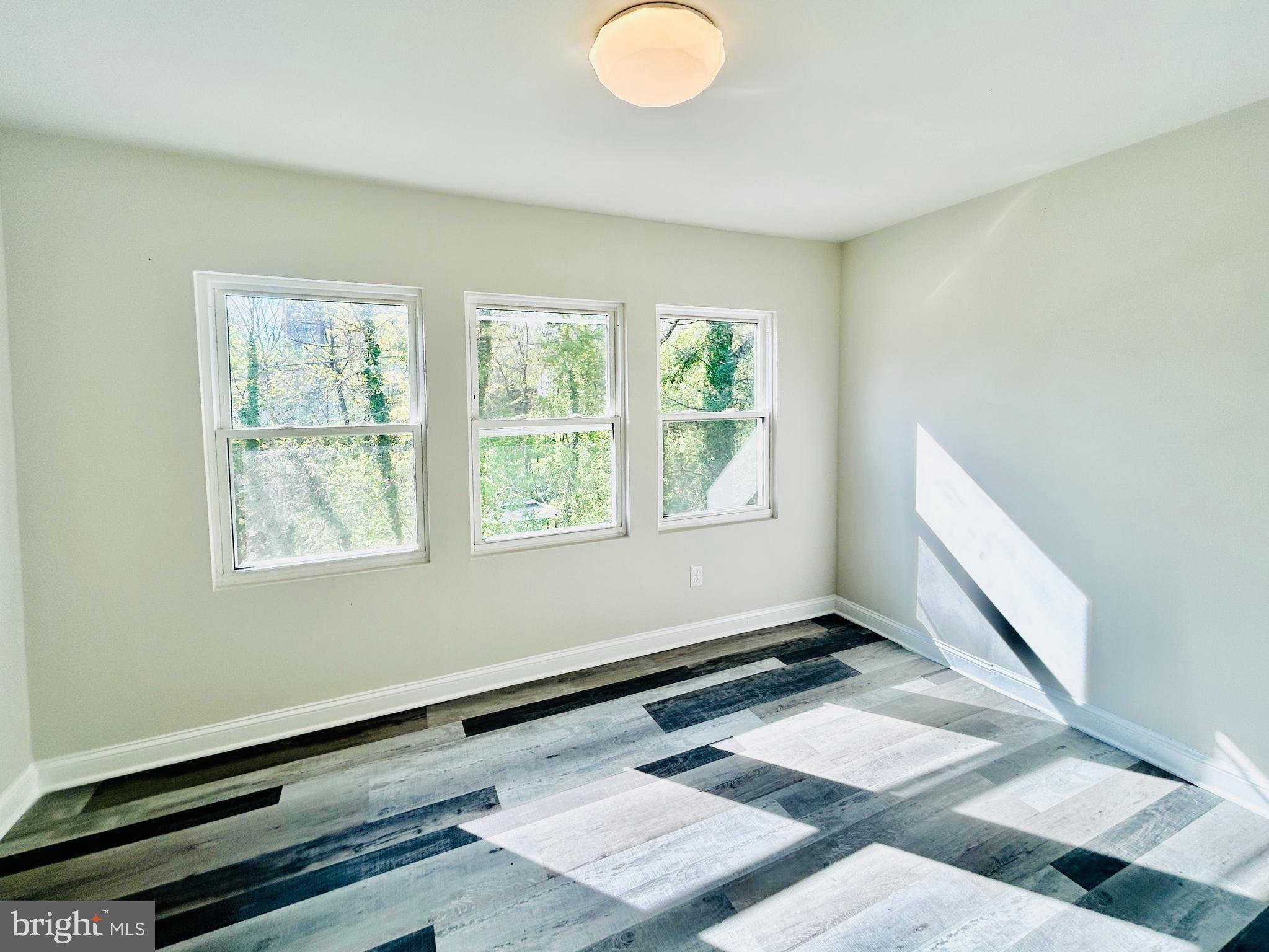 ADELPHI - Residential