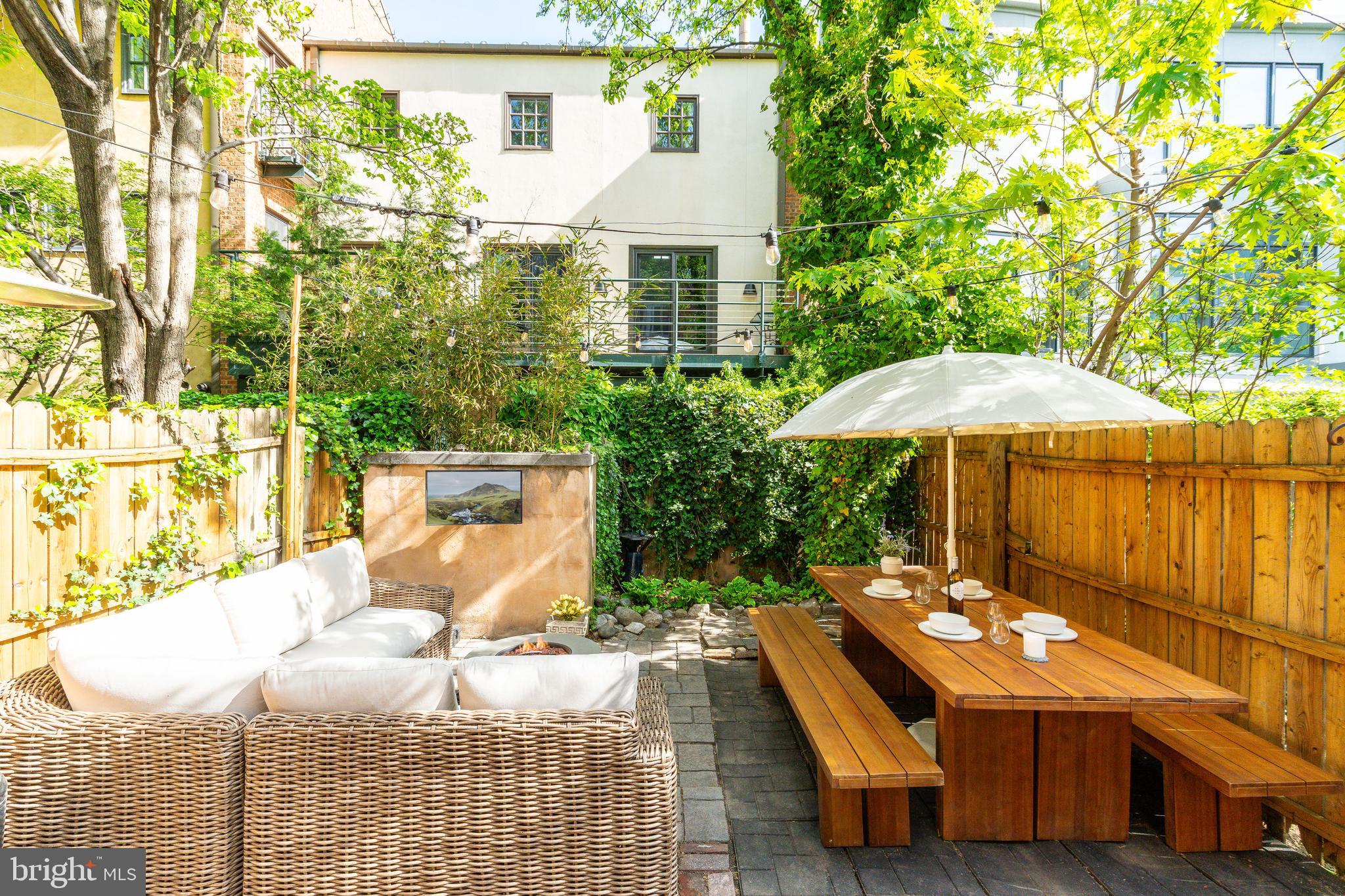 SOCIETY HILL - Residential