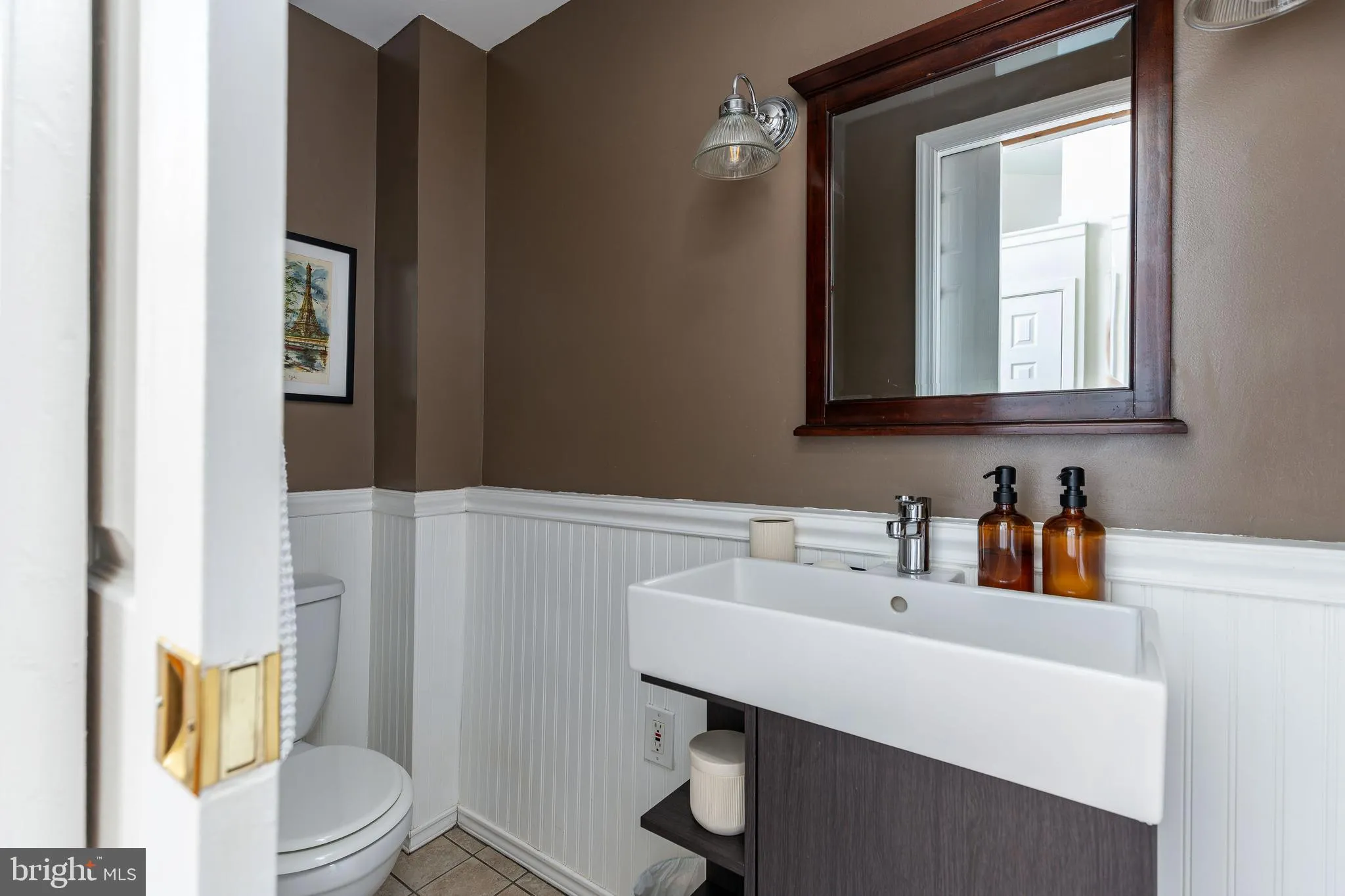 Philadelphia, Pennsylvania 19147, United States, 3 Bedrooms Bedrooms, ,3 BathroomsBathrooms,Residential,Pending,116631