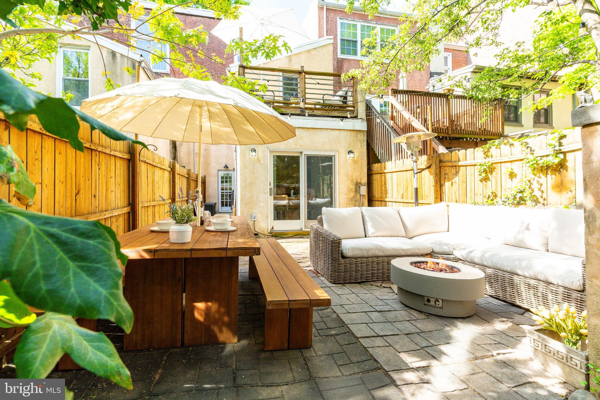 SOCIETY HILL - Residential