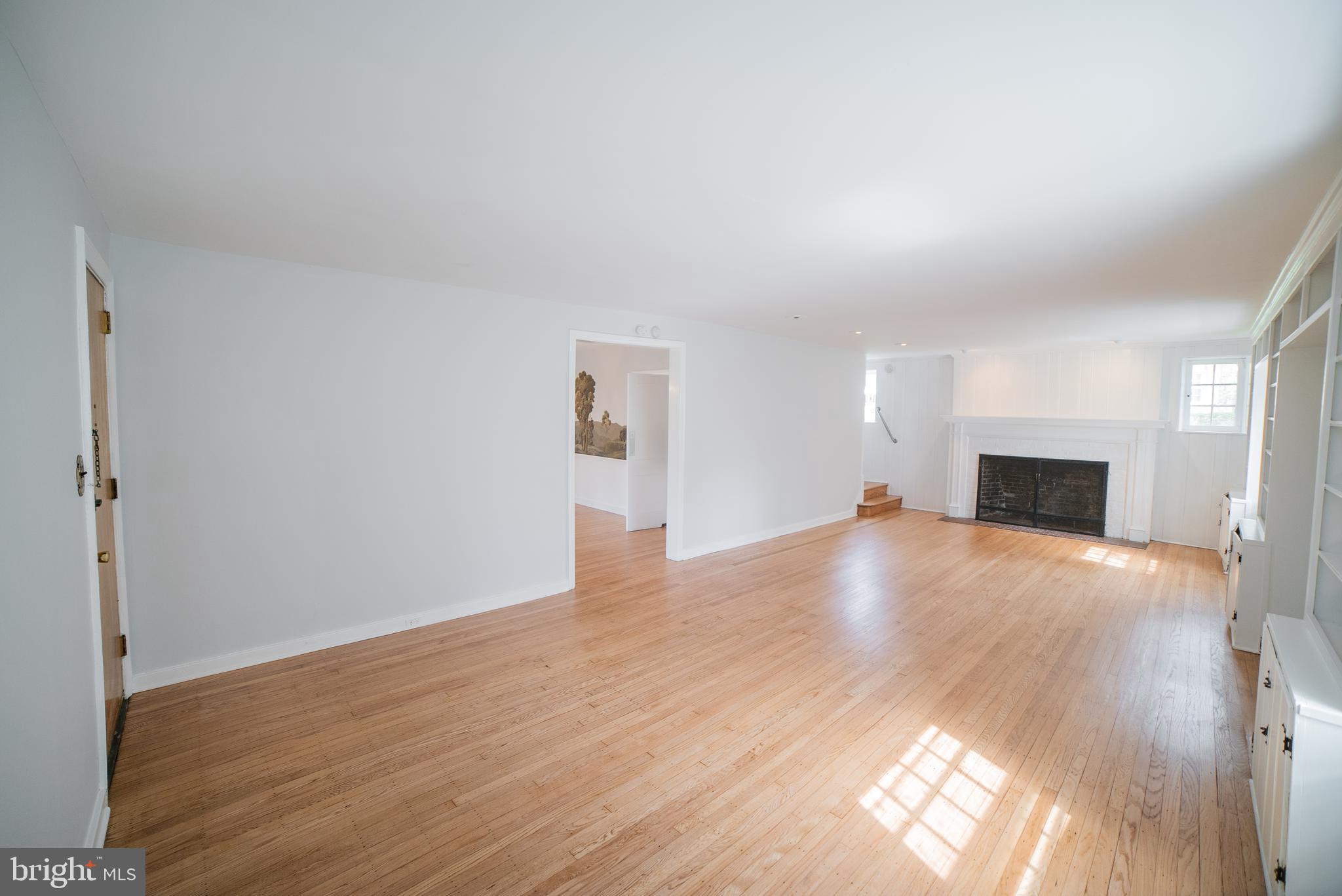 WYNNEWOOD PARK - Residential