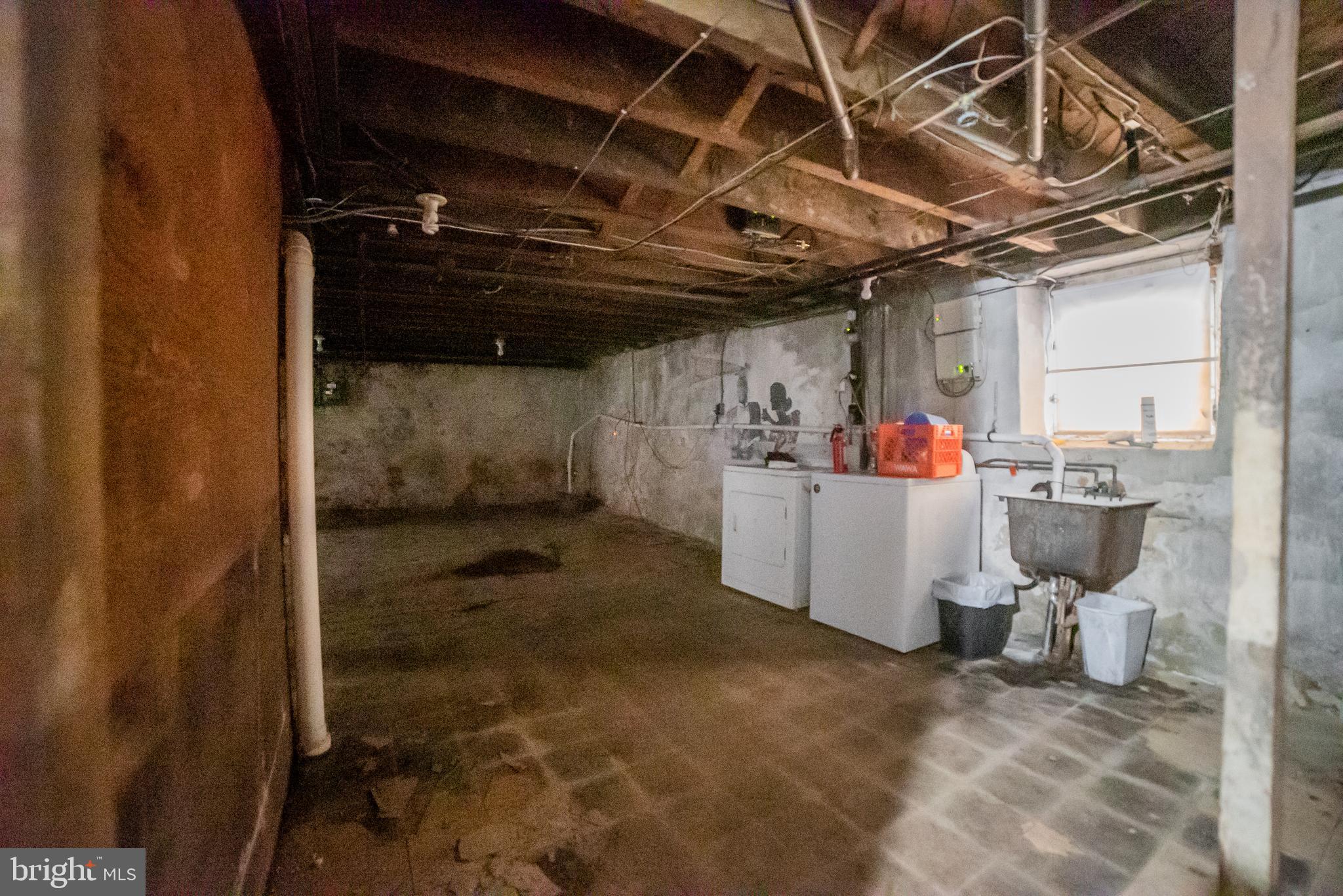 WYNNEWOOD PARK - Residential