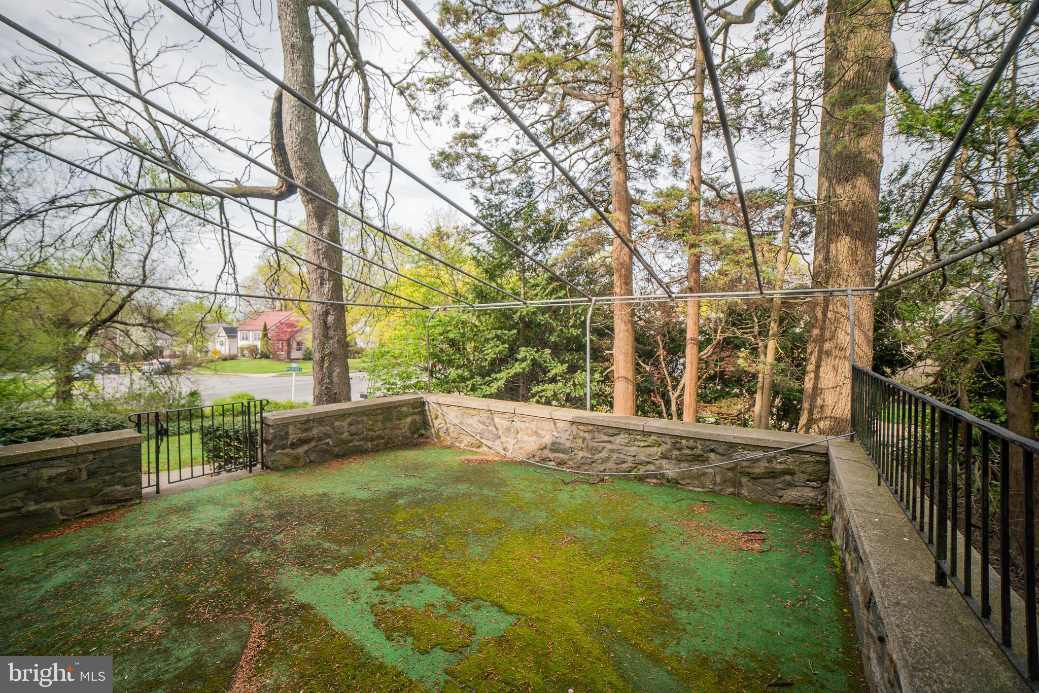 WYNNEWOOD PARK - Residential