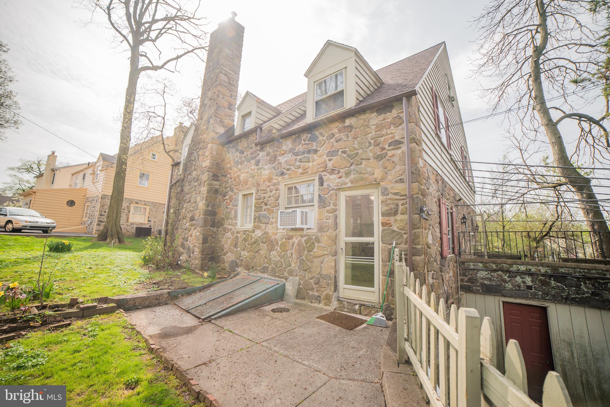 WYNNEWOOD PARK - Residential