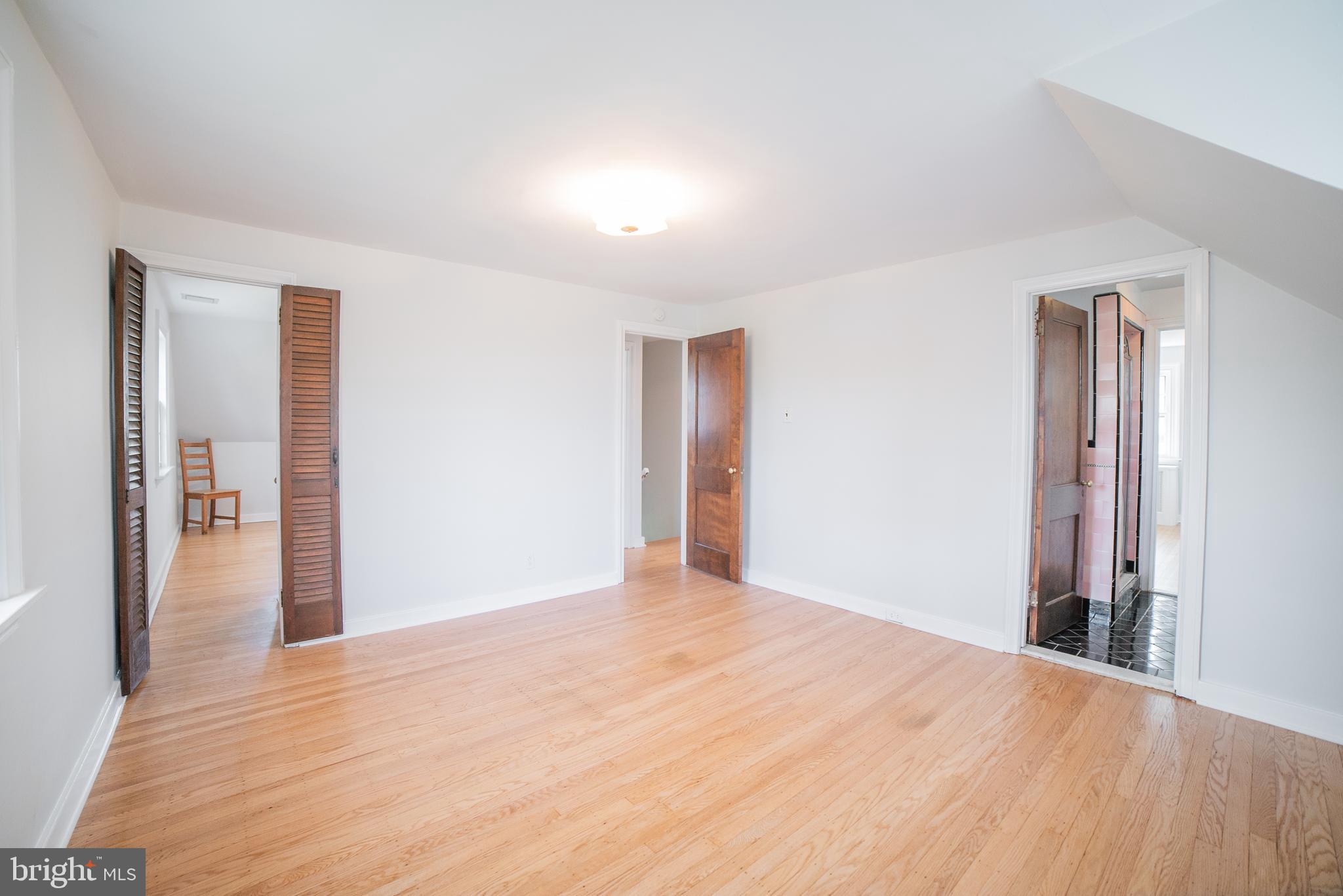 WYNNEWOOD PARK - Residential