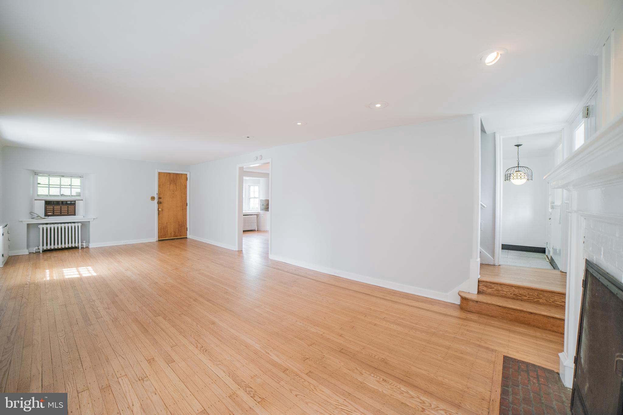 WYNNEWOOD PARK - Residential