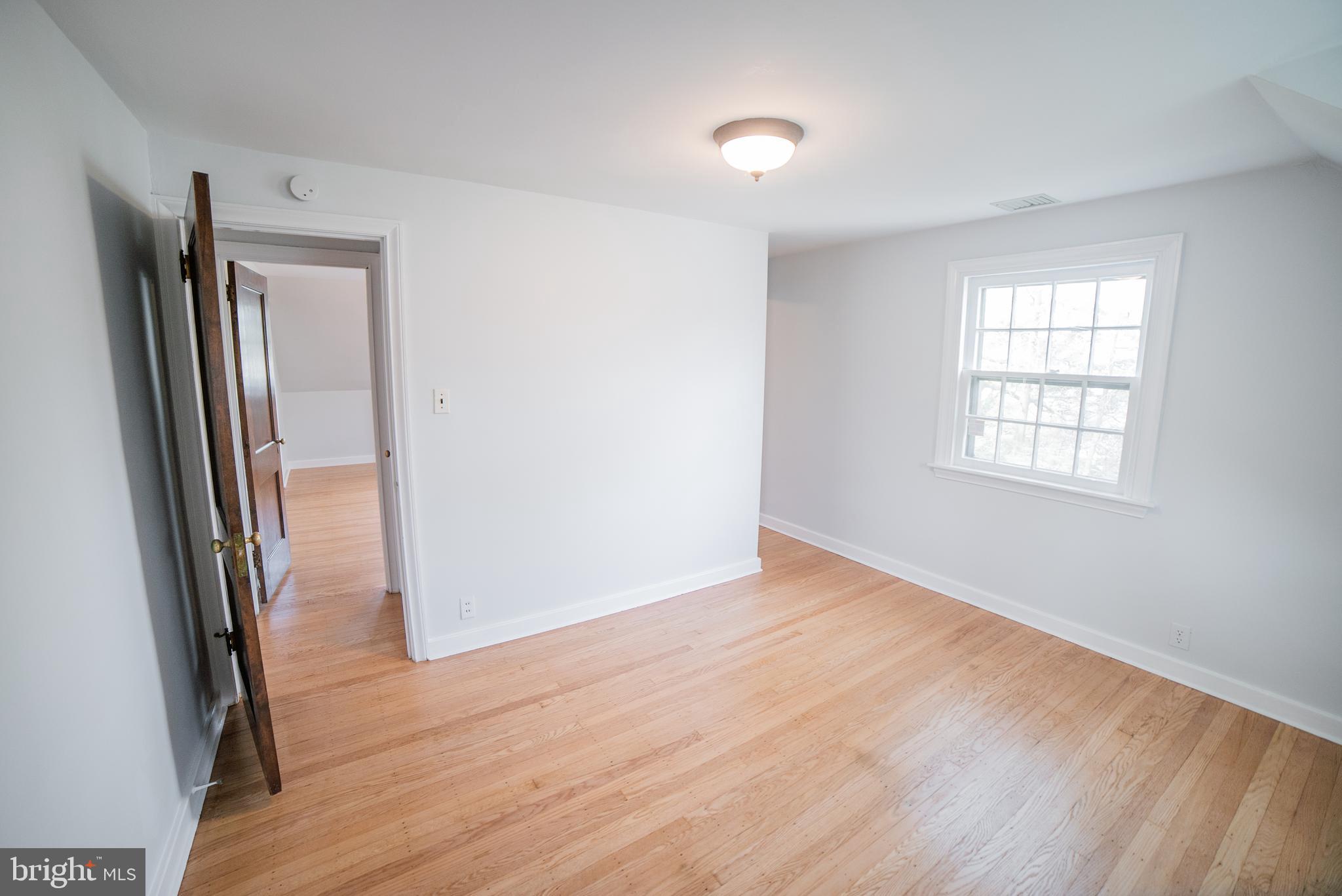 WYNNEWOOD PARK - Residential